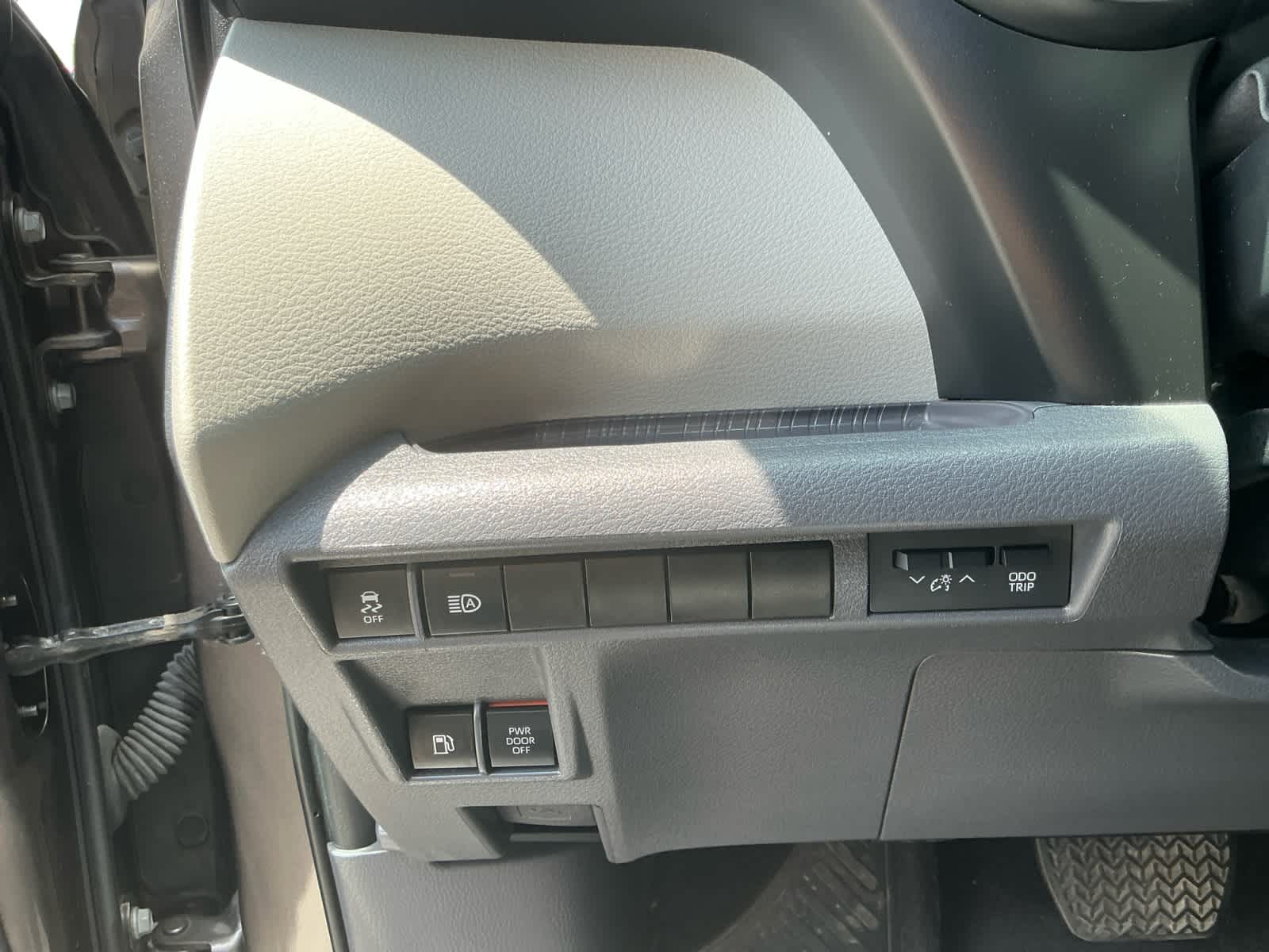 Used 2023 Toyota Sienna Van