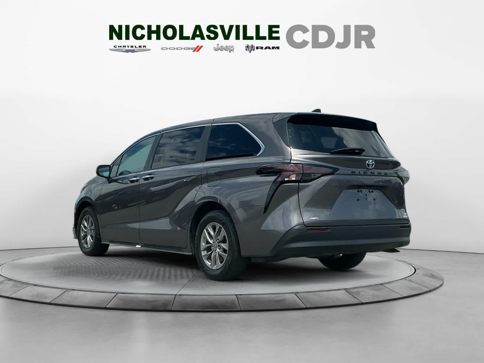 Used 2023 Toyota Sienna Van