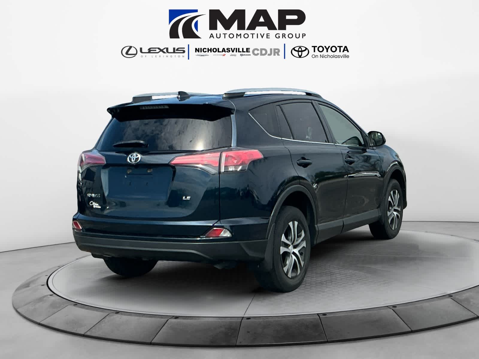 View vehicle photo 5