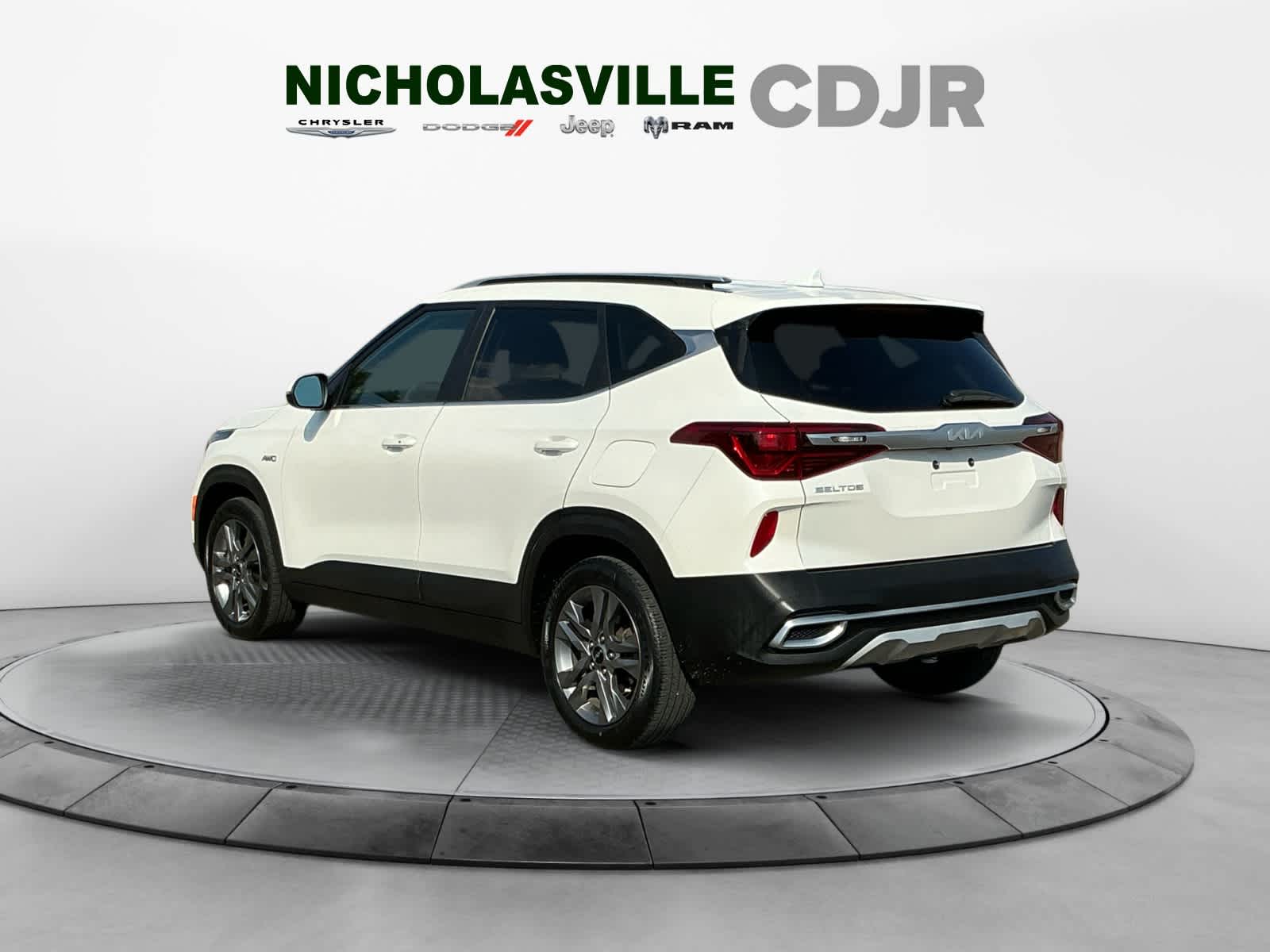 Used 2023 Kia Seltos SUV