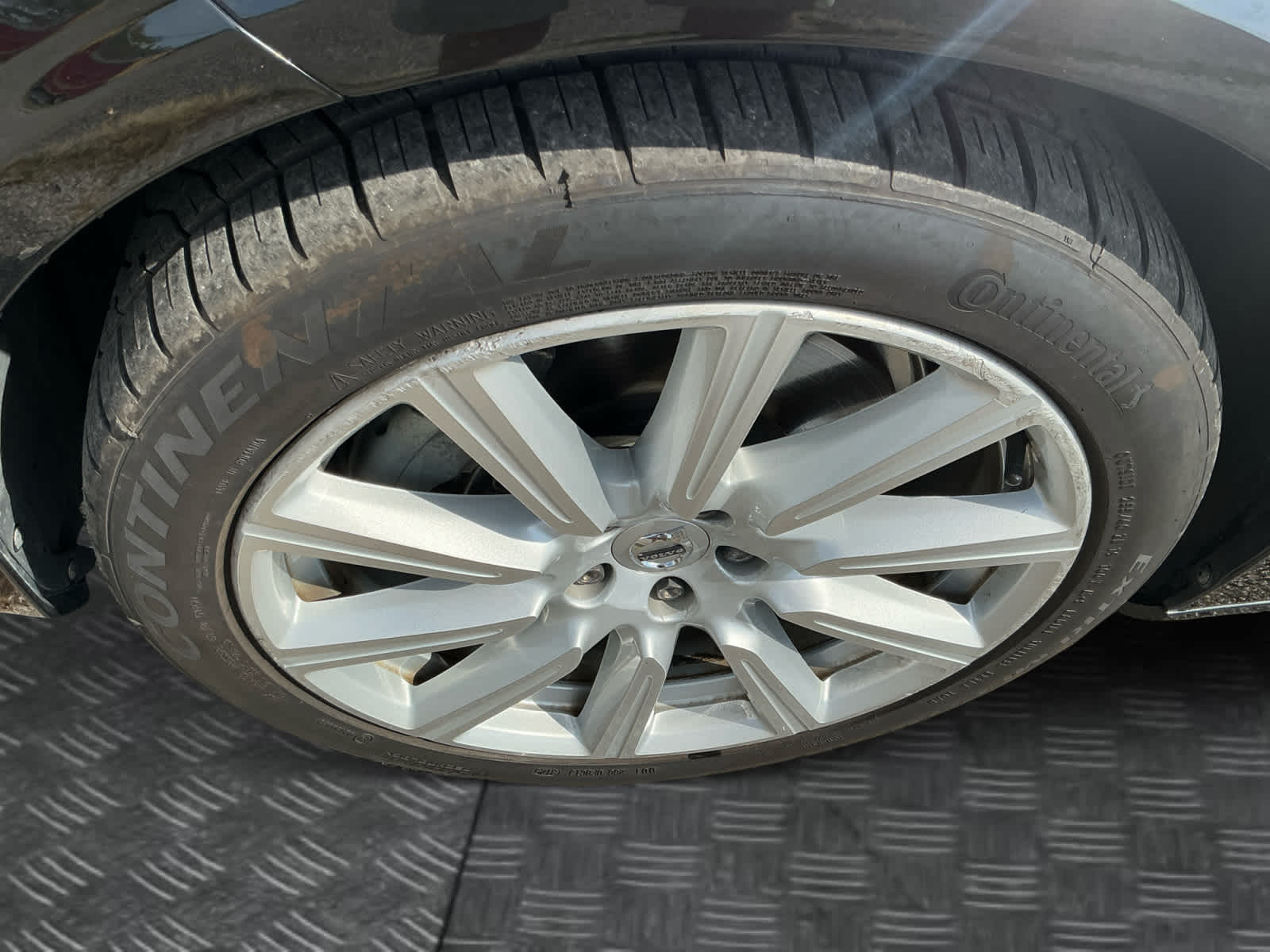 Used 2017 Volvo S90 Sedan