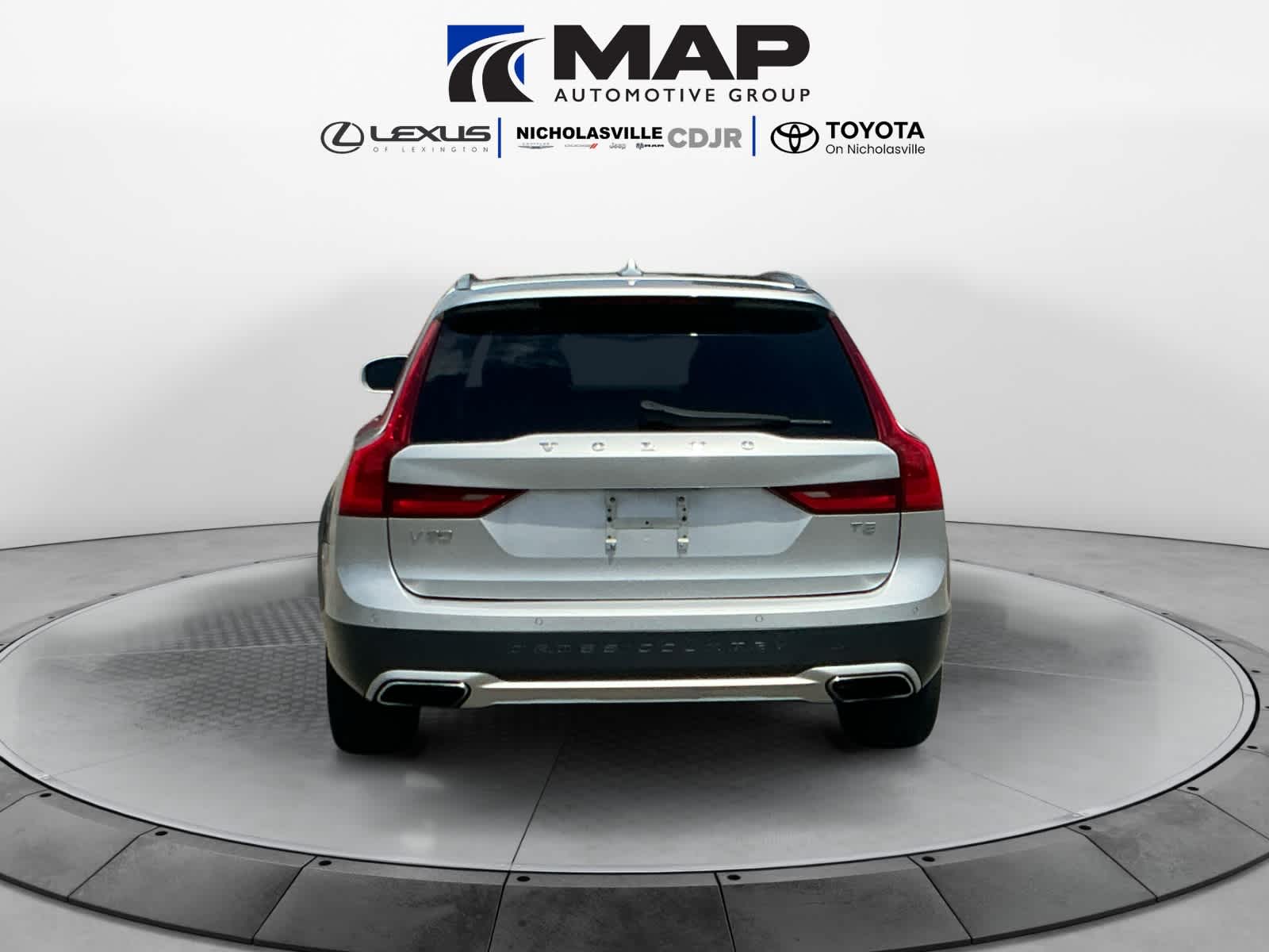 Used 2018 Volvo V90 Cross Country Sedan