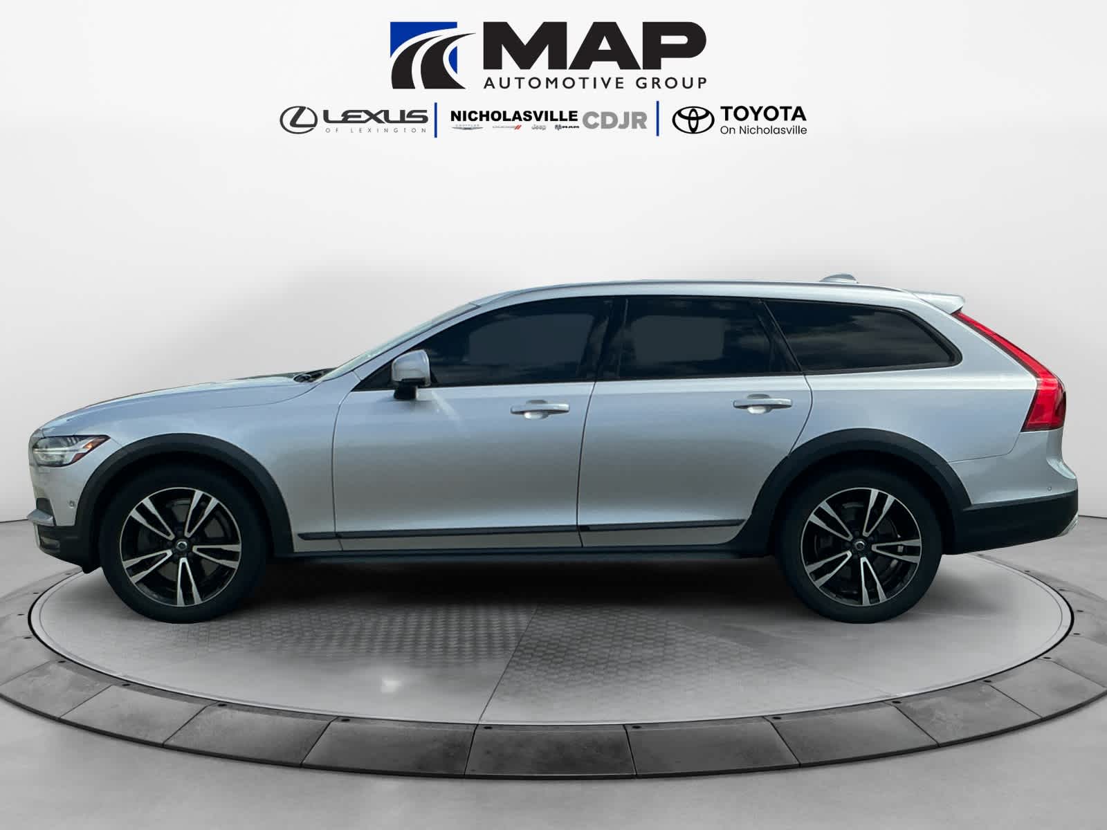Used 2018 Volvo V90 Cross Country Sedan