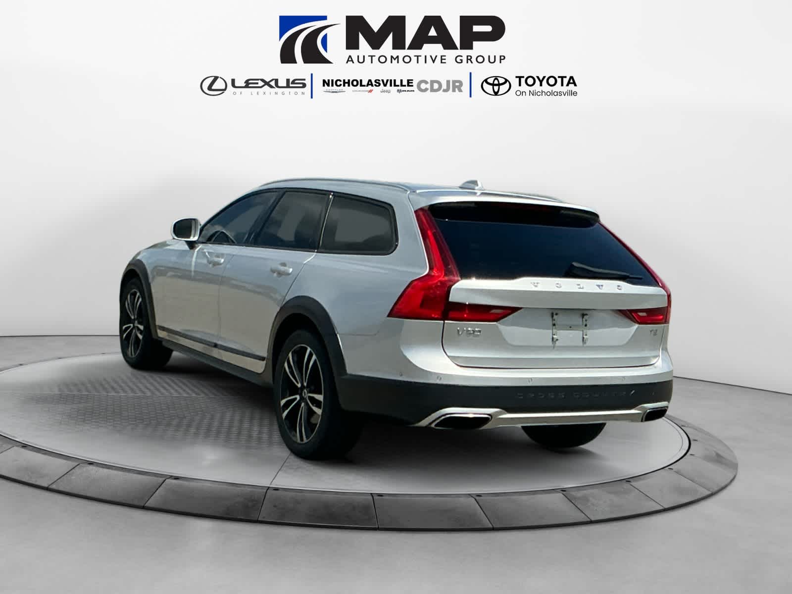 Used 2018 Volvo V90 Cross Country Sedan