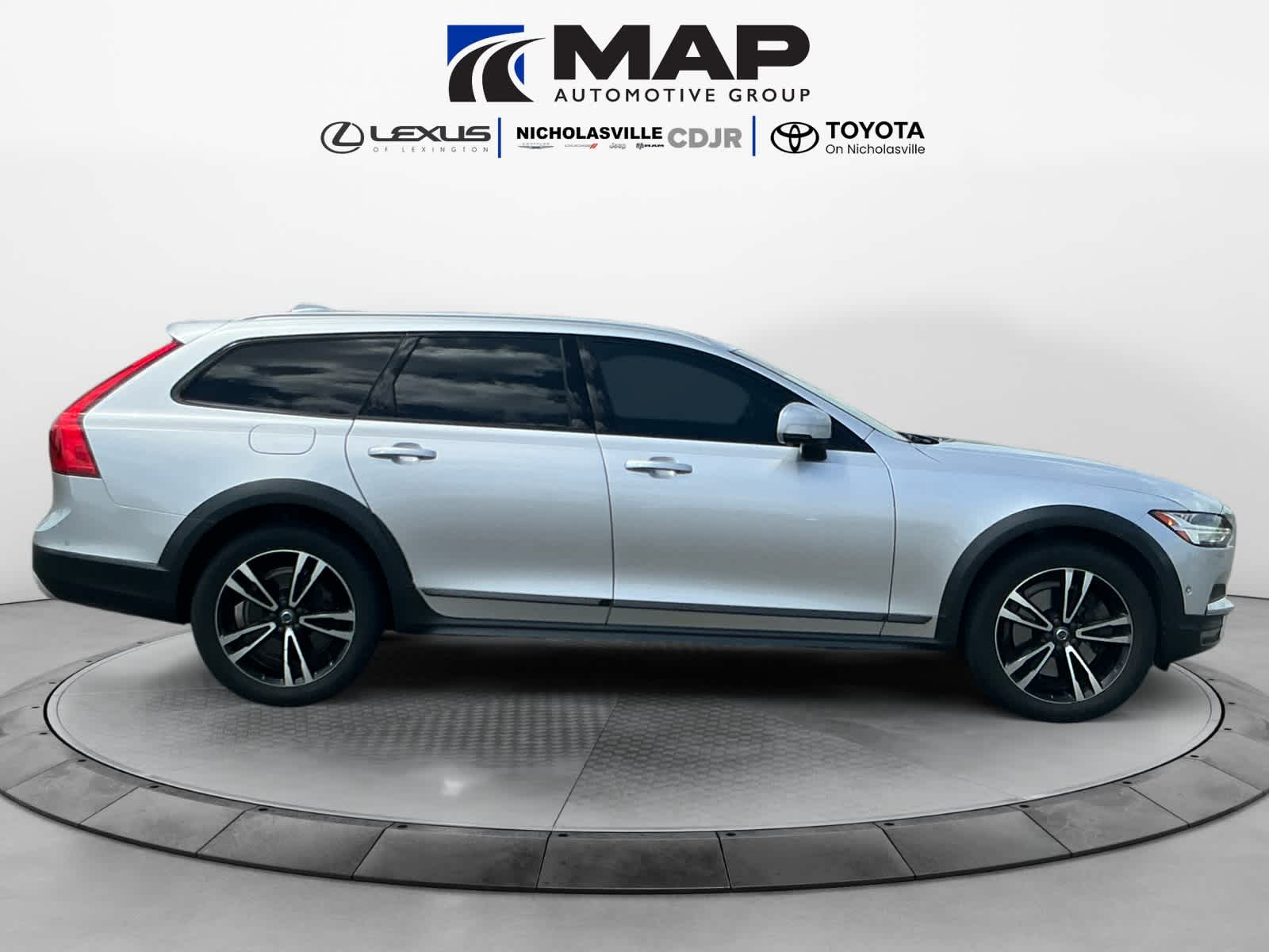 Used 2018 Volvo V90 Cross Country Sedan