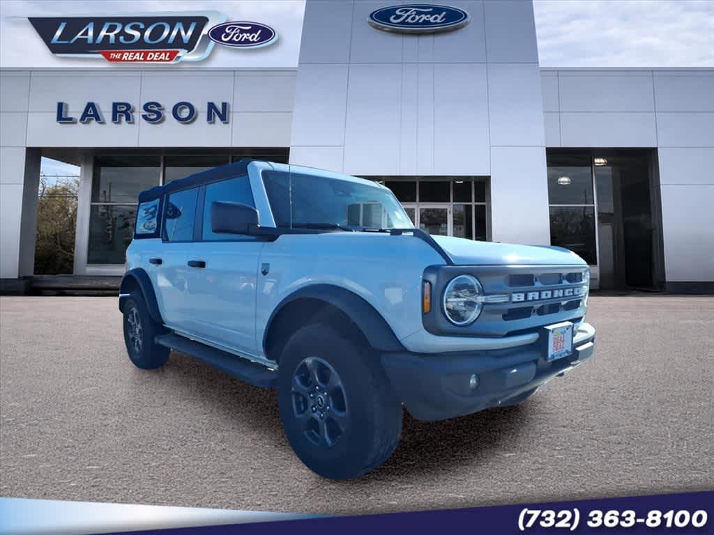 Oxford White 2022 Ford Bronco Big Bend 4-Door 4WD SUV / Crossover Four-Wheel Drive Automatic