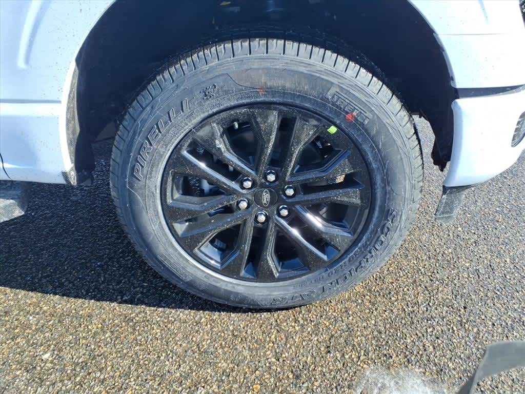 View vehicle photo 5