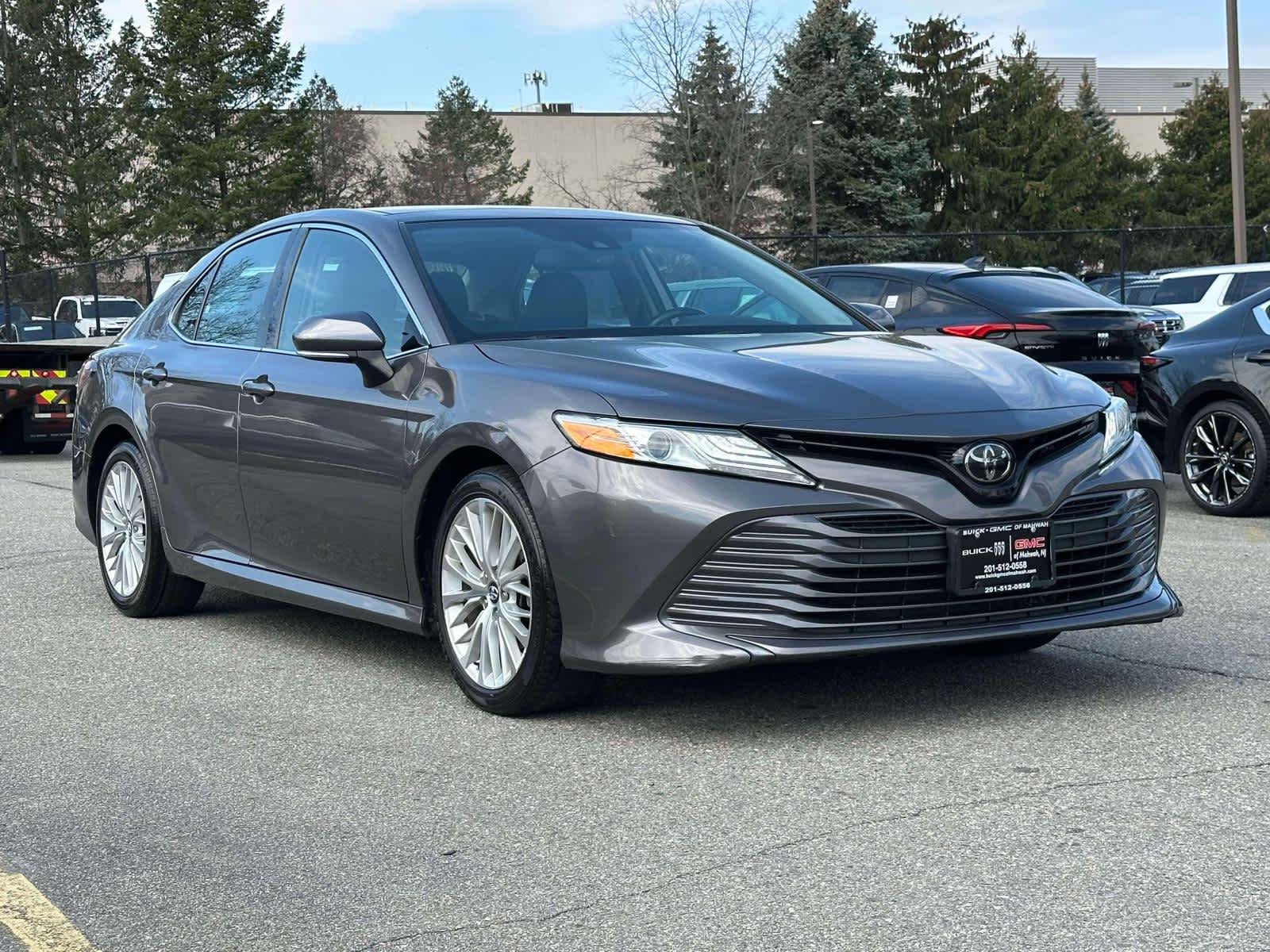 2020 Toyota Camry XLE FWD