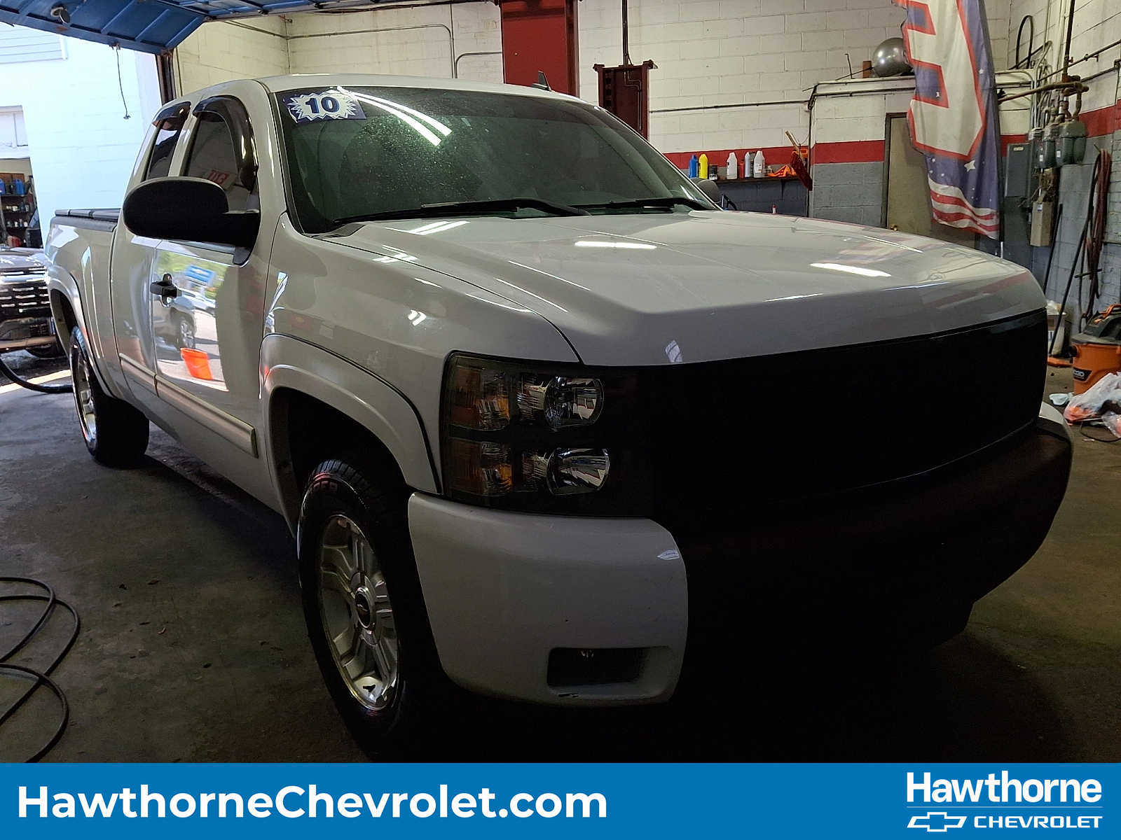 Summit White 2010 Chevrolet Silverado 1500 LT Extended Cab 4WD Pickup Truck Four-Wheel Drive 6-Speed Automatic