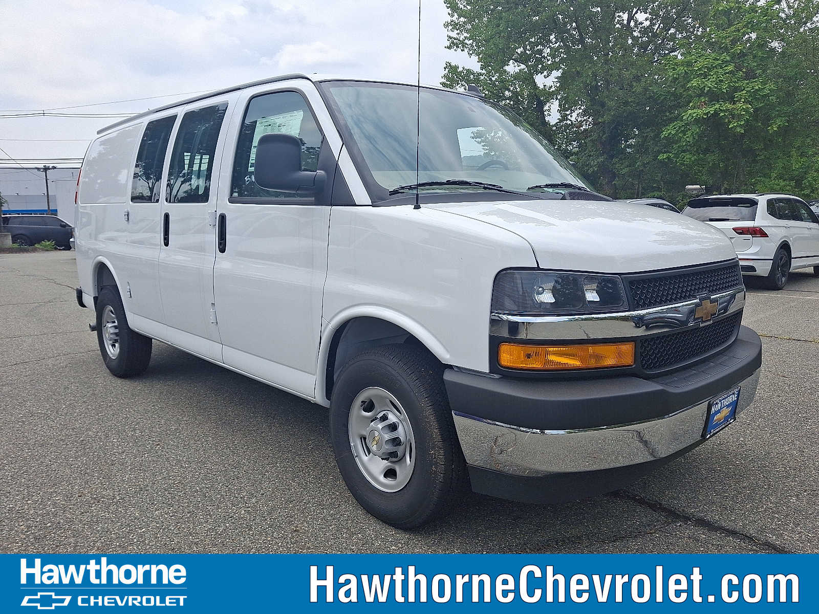 2025 Chevrolet Express Cargo 2500 RWD