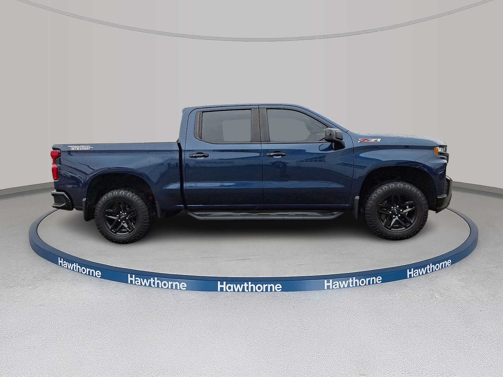 View vehicle photo 7