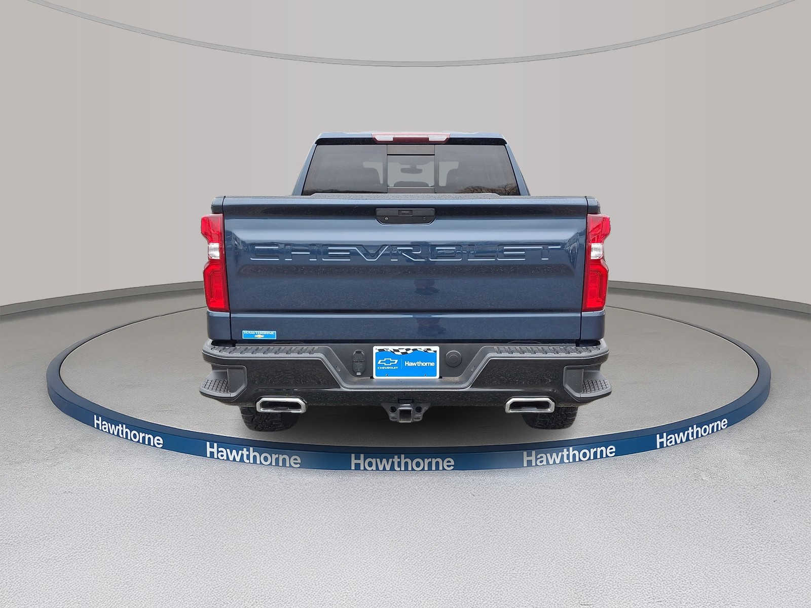 View vehicle photo 5