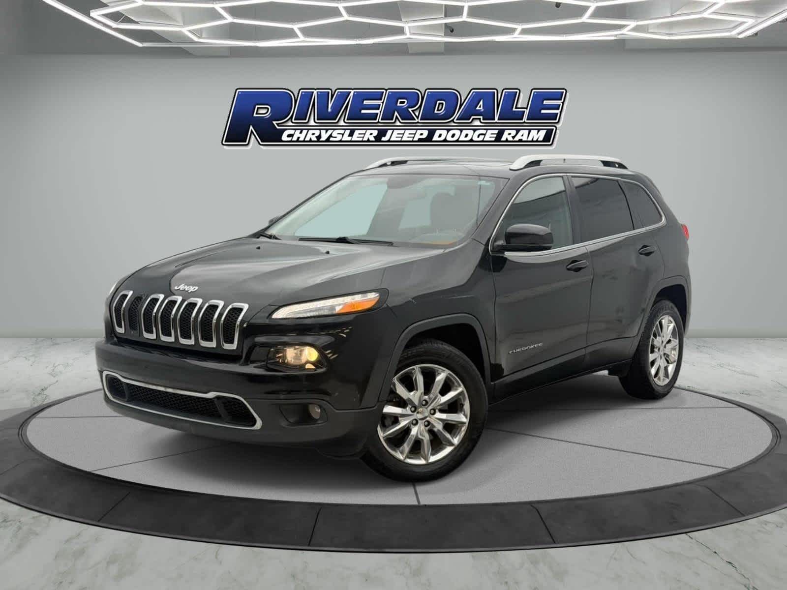 Brilliant Black Crystal Pearlcoat 2016 Jeep Cherokee SUV / Crossover Four-Wheel Drive 9-Speed Automatic