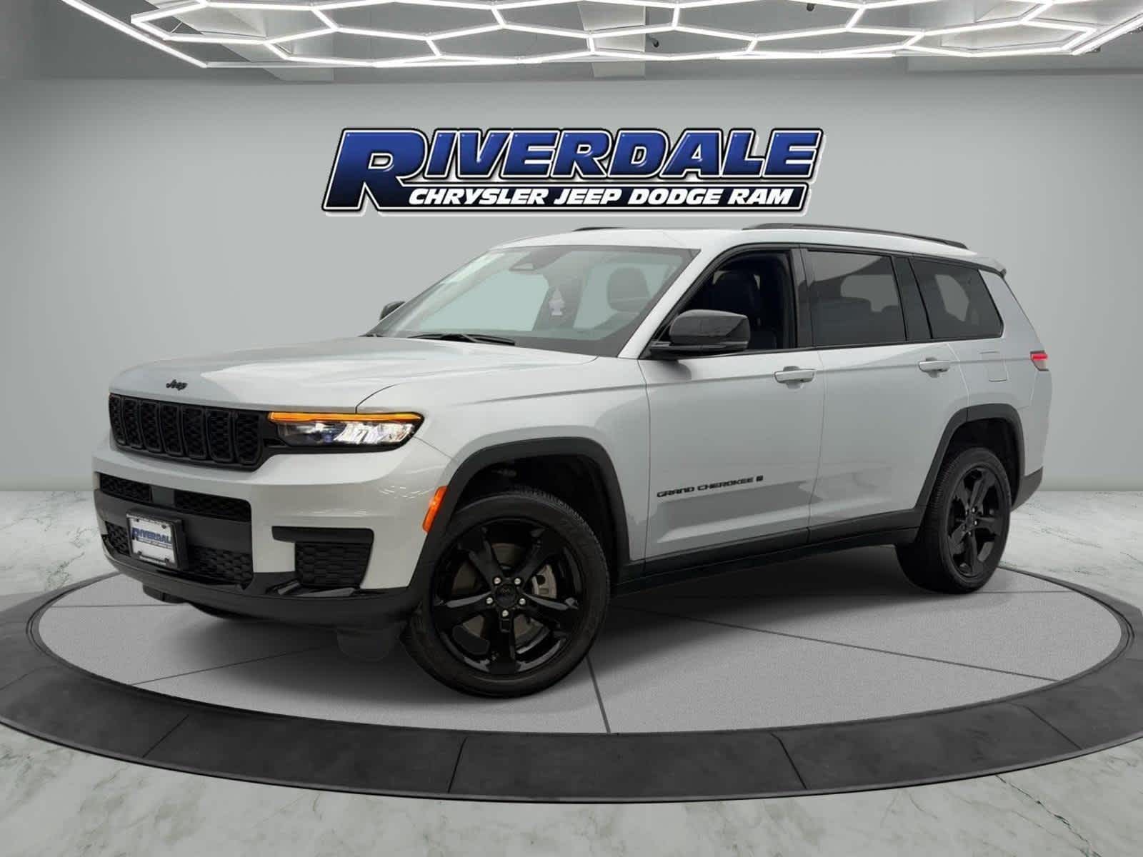 Silver Zynith 2025 Jeep Grand Cherokee L Altitude X 4WD SUV / Crossover Four-Wheel Drive 8-Speed Automatic