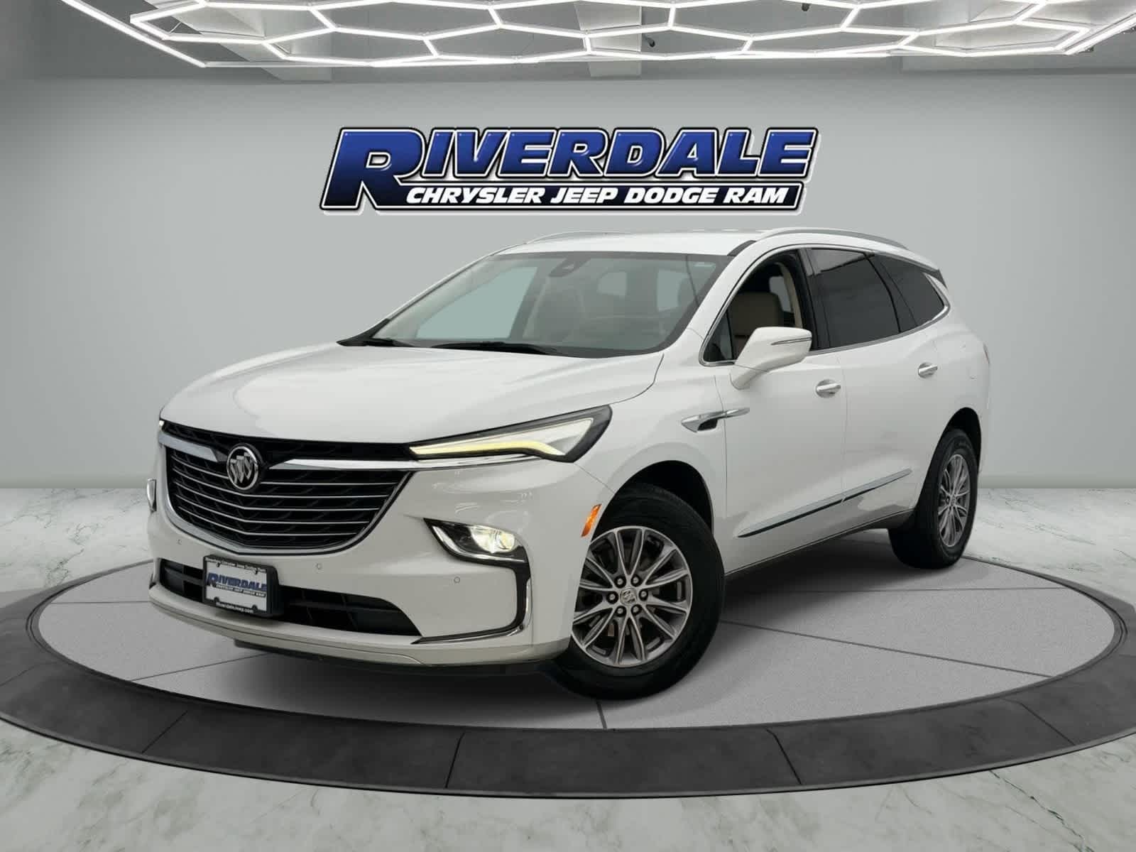 2024 Buick Enclave Essence AWD