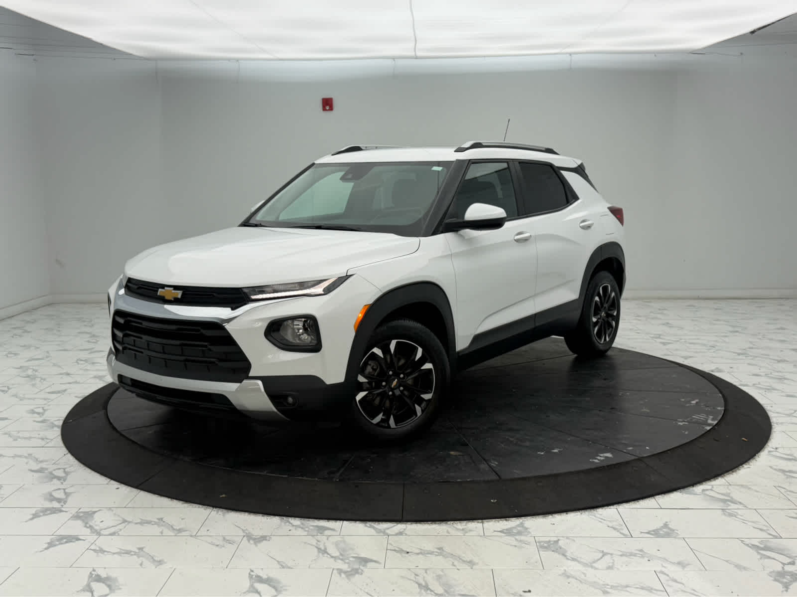 Summit White 2023 Chevrolet Trailblazer SUV / Crossover Front-Wheel Drive Continuously Variable Transmission