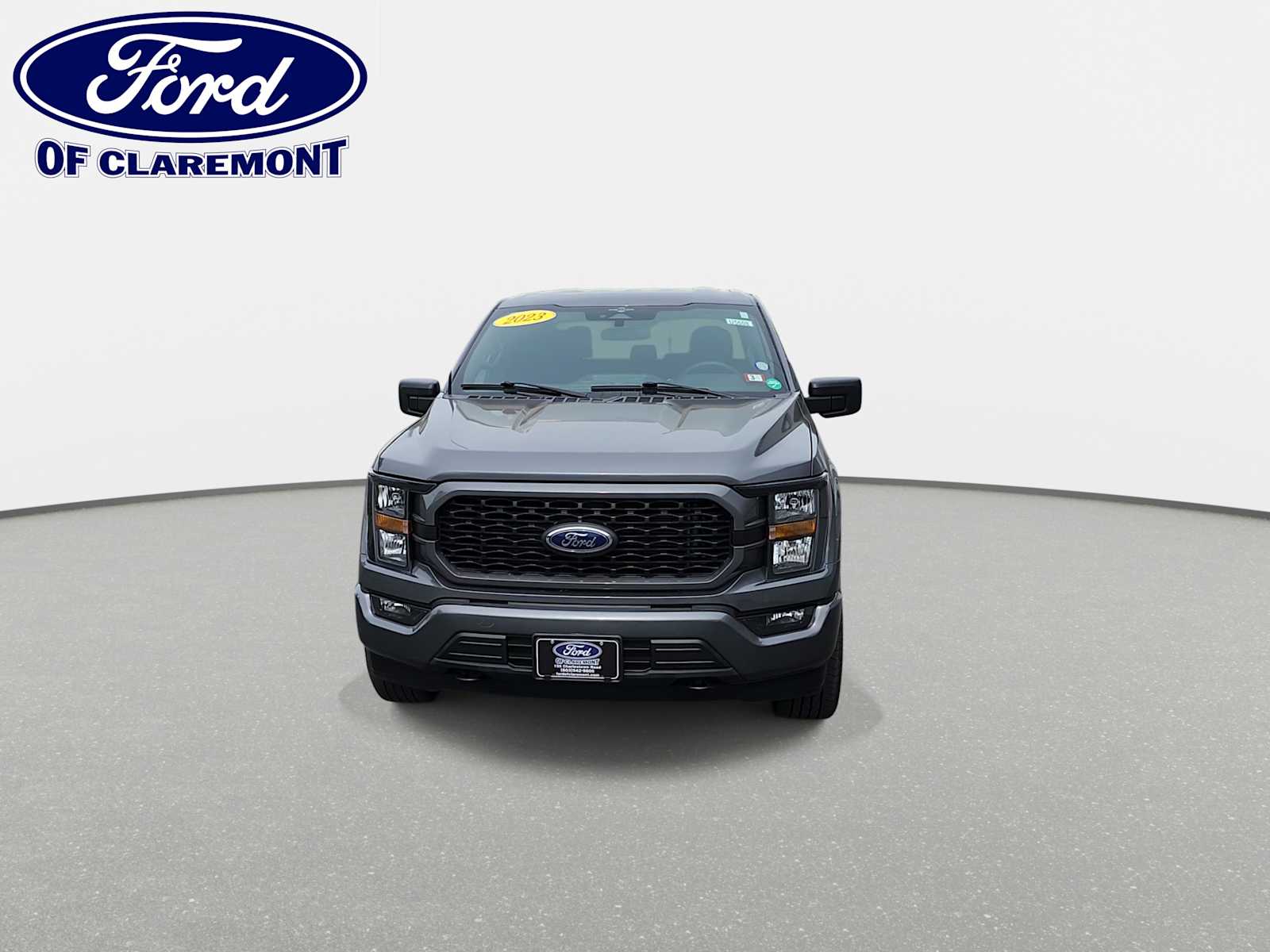 View vehicle photo 3