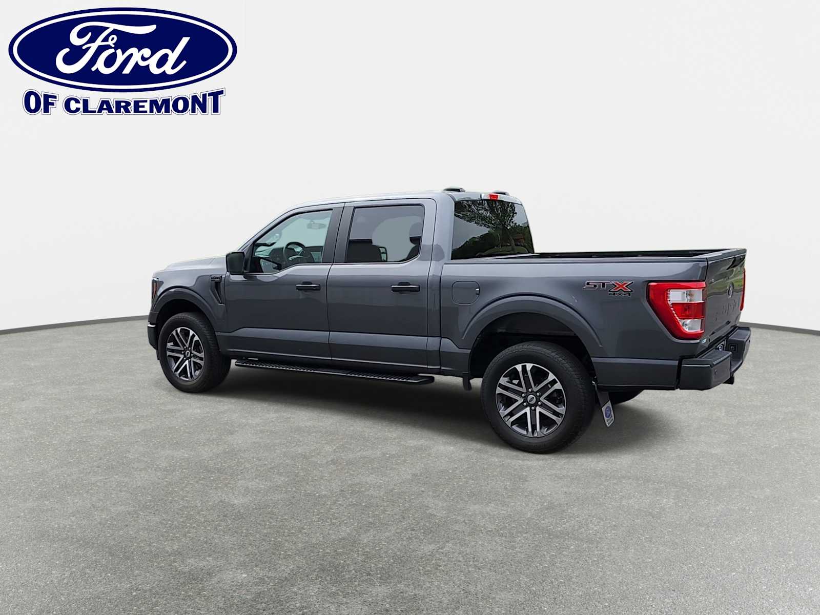 View vehicle photo 6