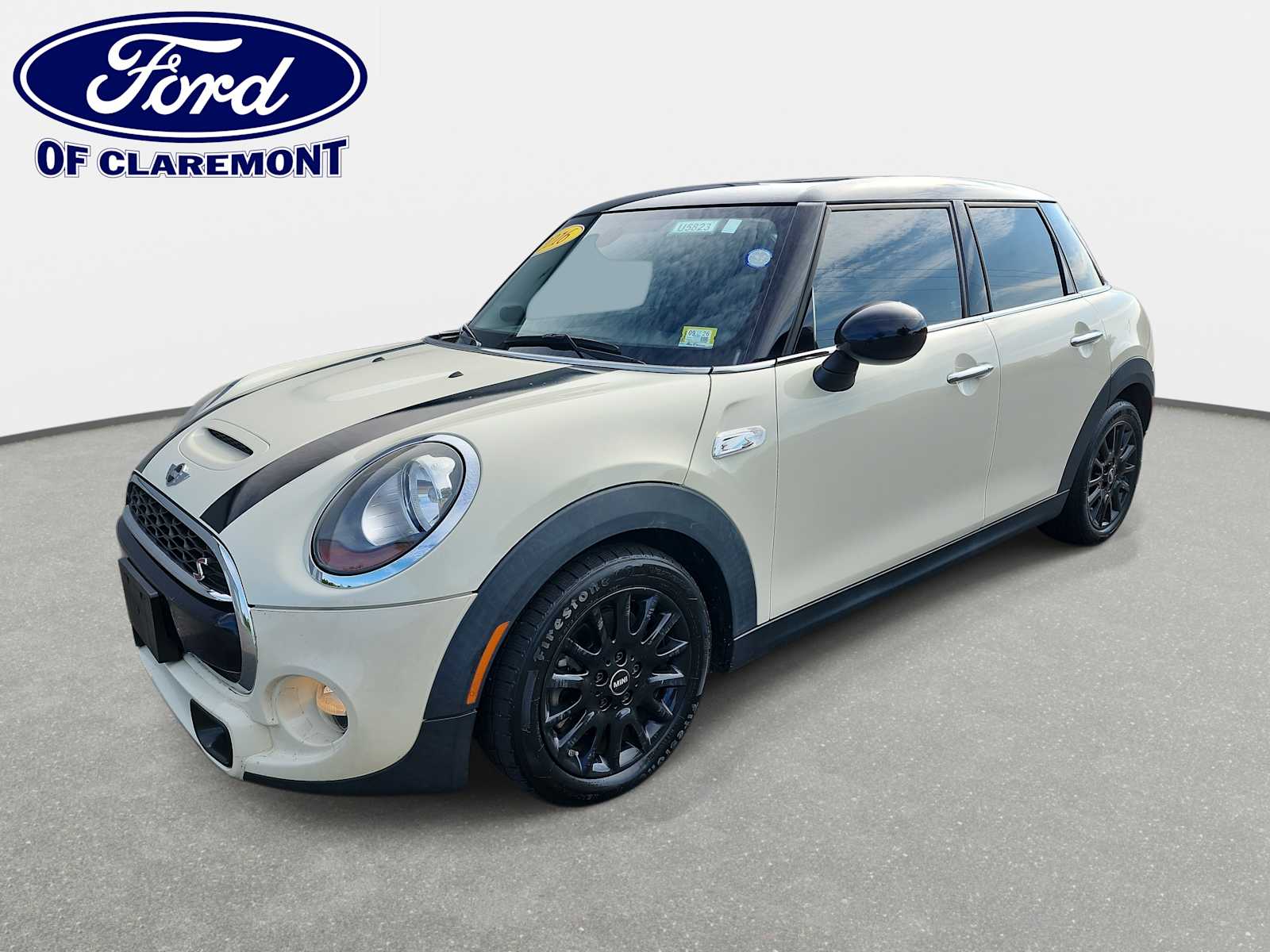 2016 MINI Cooper S 4-Door Hatchback FWD