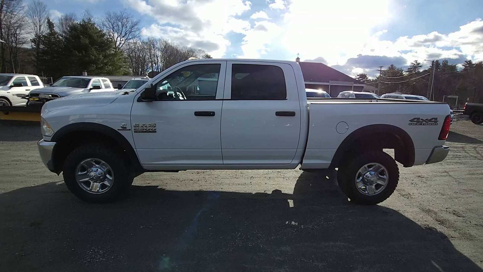 View vehicle photo 5