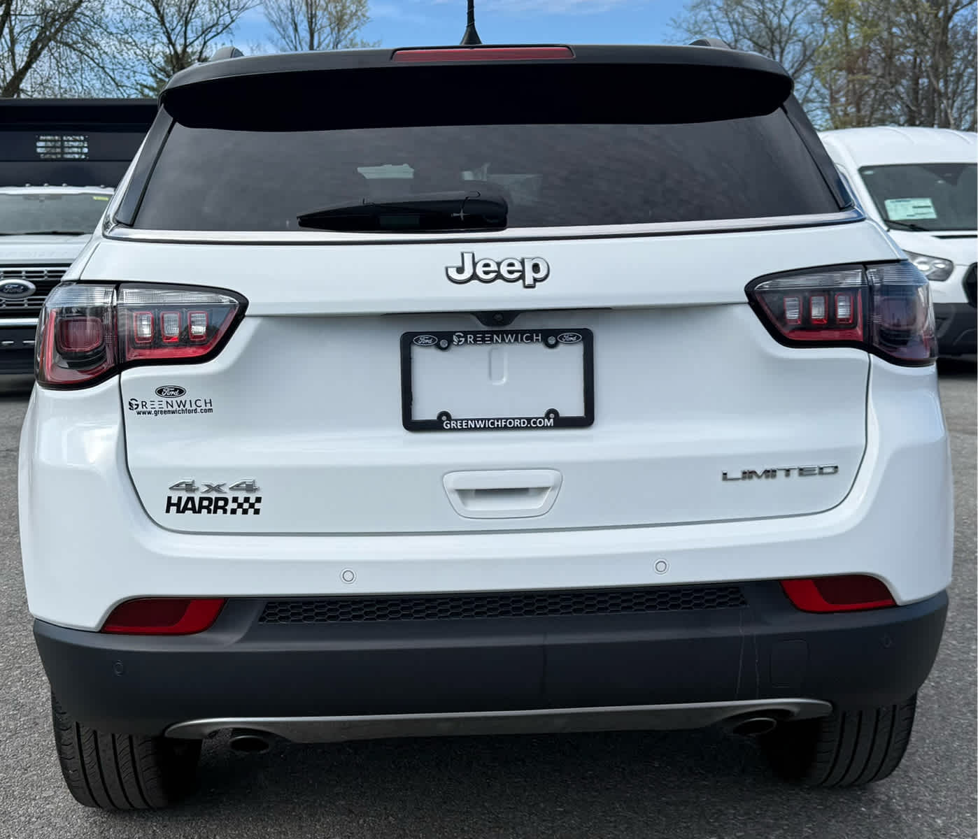 View vehicle photo 6