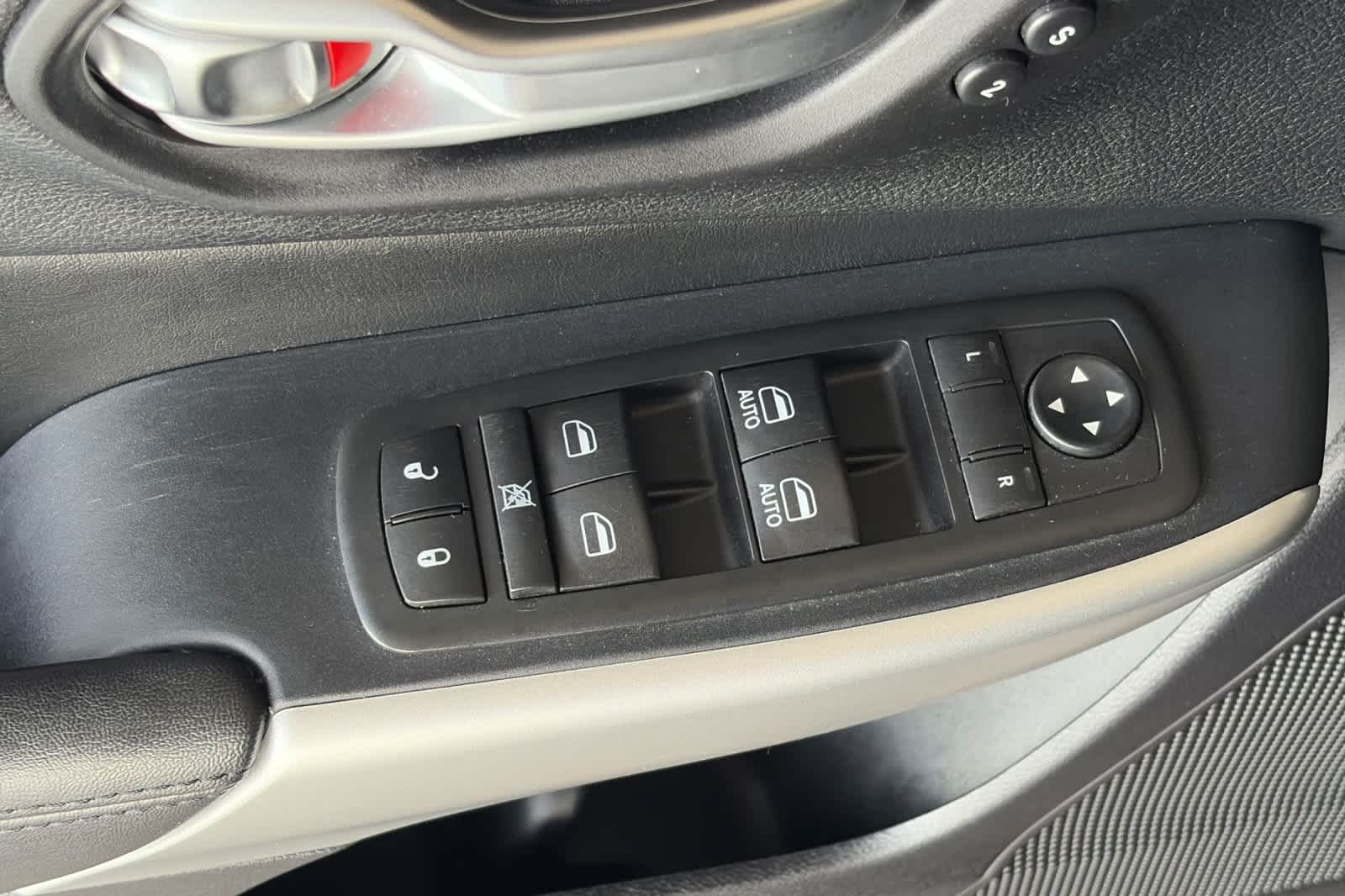 Used 2017 Jeep Cherokee SUV