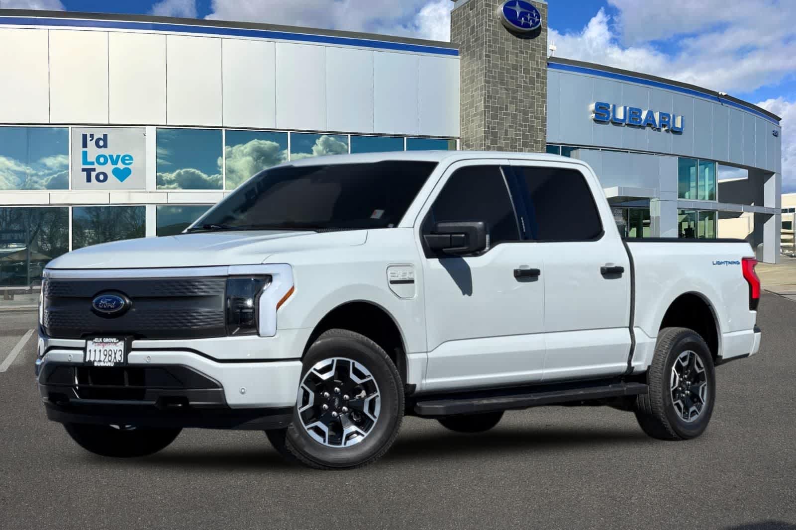 2023 Ford F-150 Lightning XLT