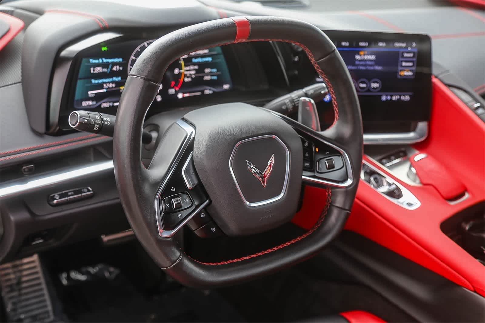 2022 Chevrolet Corvette 2LT - Photo 13