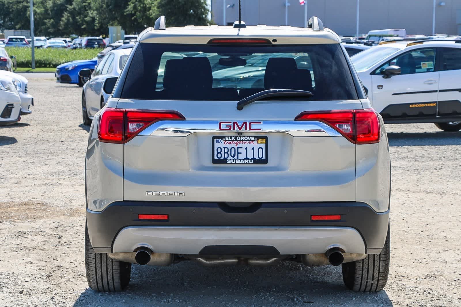 2017 Gmc Acadia SLT photo 3