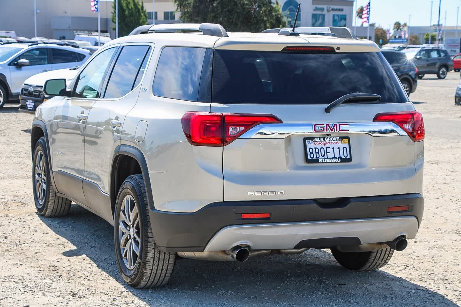 2017 Gmc Acadia SLT photo 2