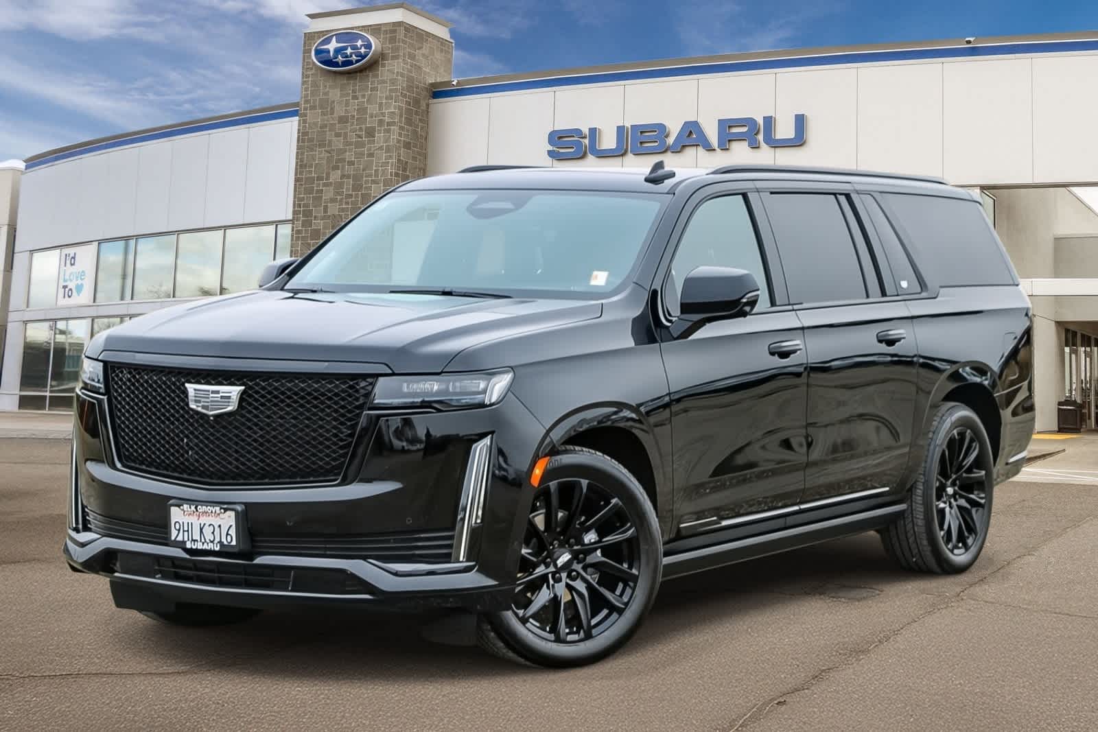 2023 Cadillac Escalade ESV Sport Platinum's photo