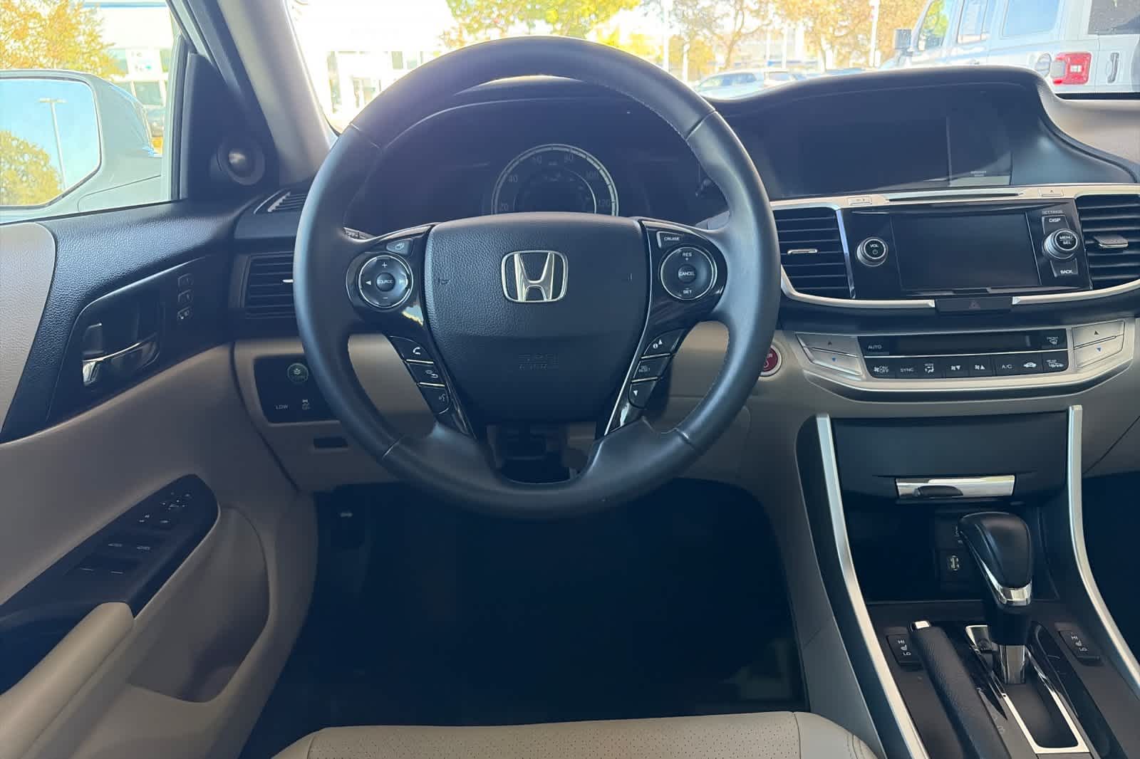 Used 2015 Honda Accord Hybrid Sedan