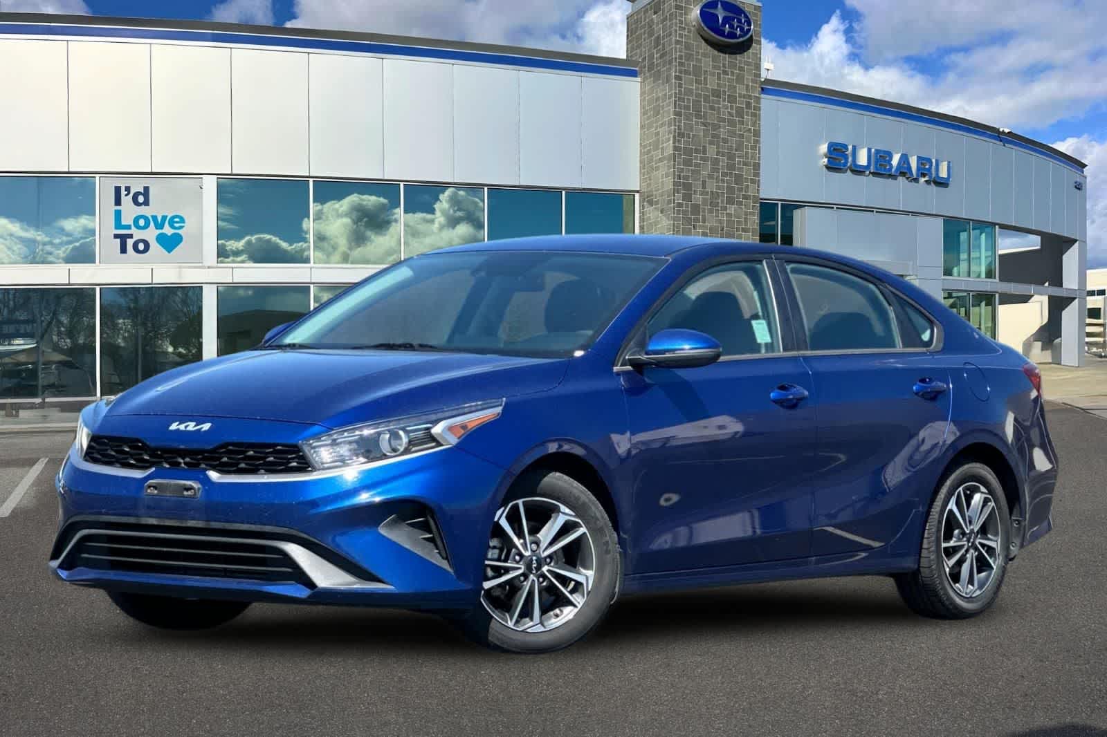 2023 Kia Forte LXS AT's photo