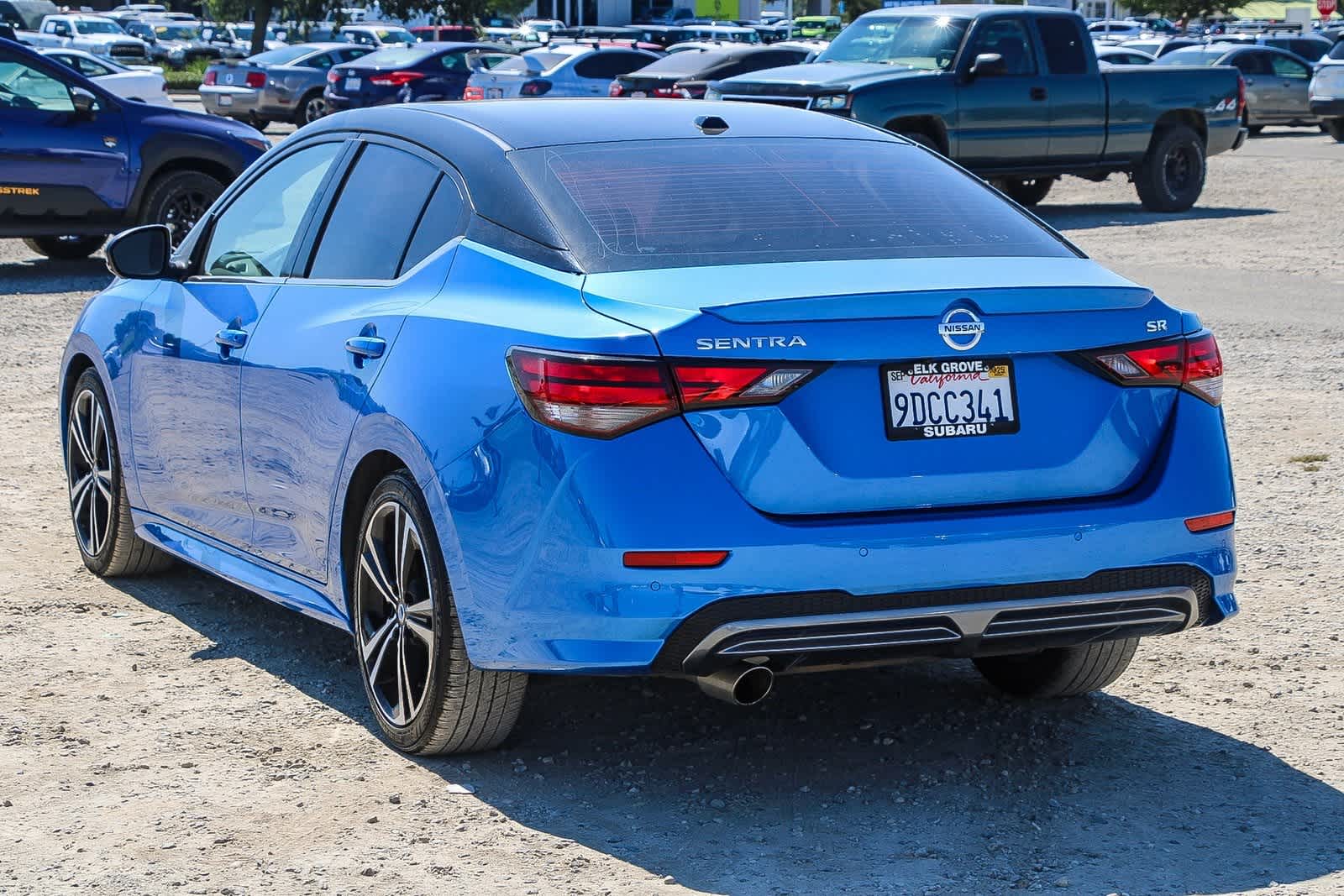 2022 Nissan Sentra SR photo 2