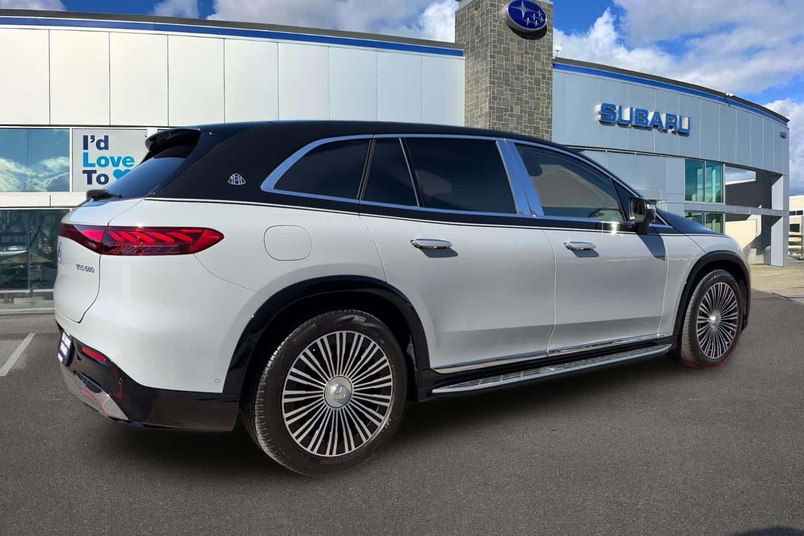 Used 2024 Mercedes-Benz EQS SUV Base with VIN 4JGDX5FB5RA030066 for sale in Elk Grove, CA