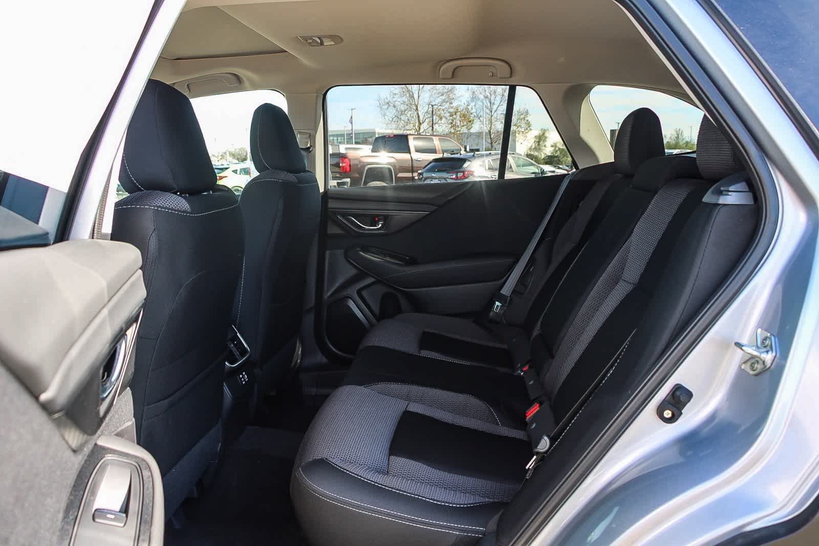 2025 Subaru Outback Premium - Photo 12