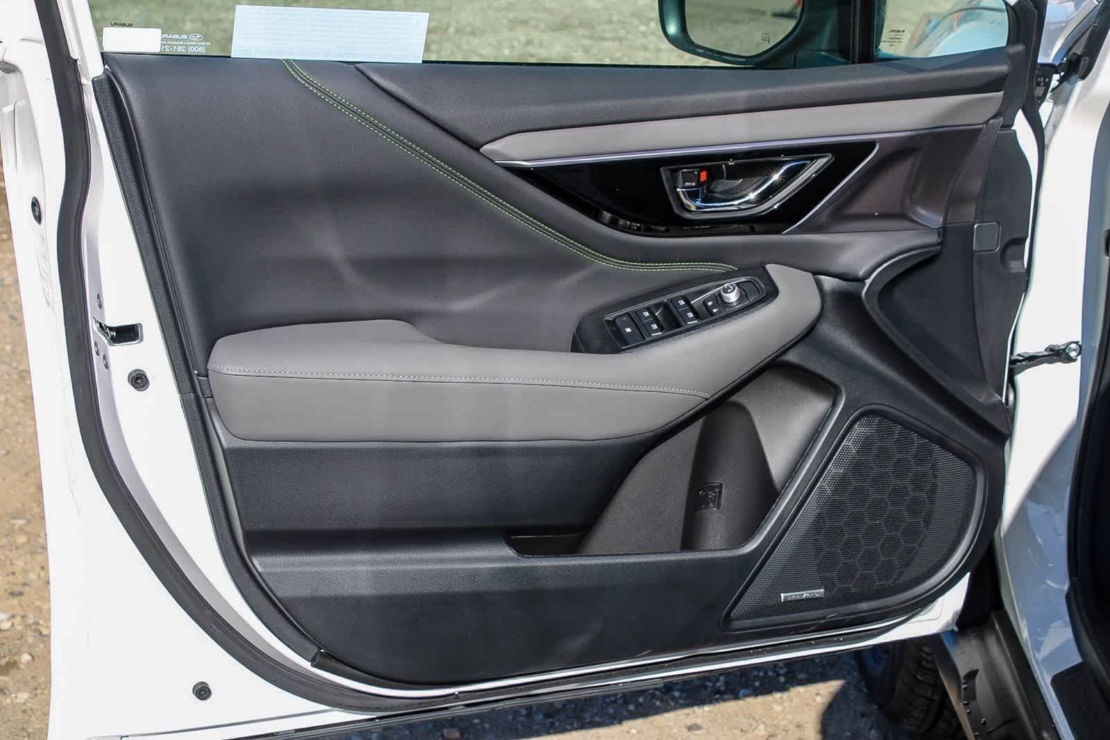 2025 Subaru Outback Onyx Edition - Photo 15