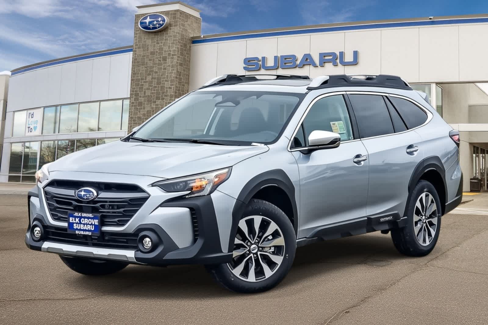 2025 Subaru Outback Touring's photo
