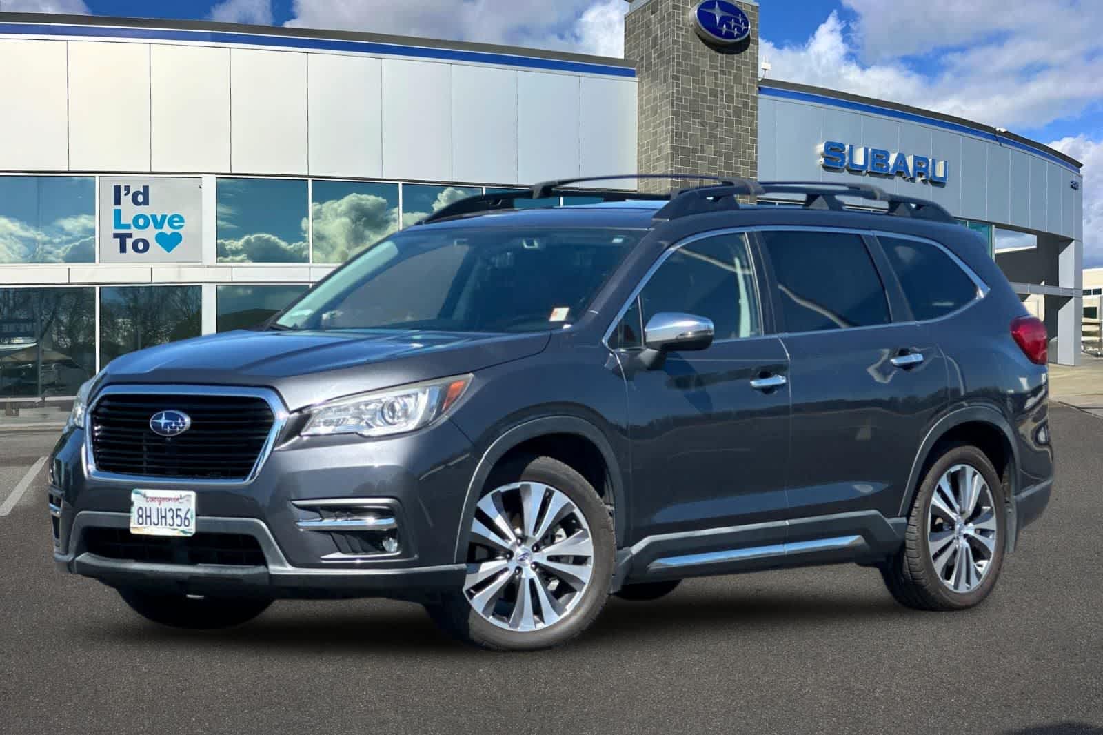 2019 Subaru Ascent Touring's photo