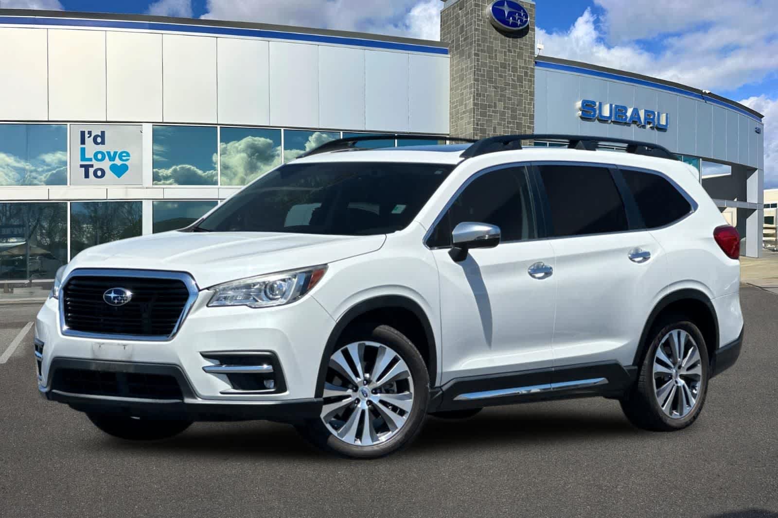 2019 Subaru Ascent Touring's photo