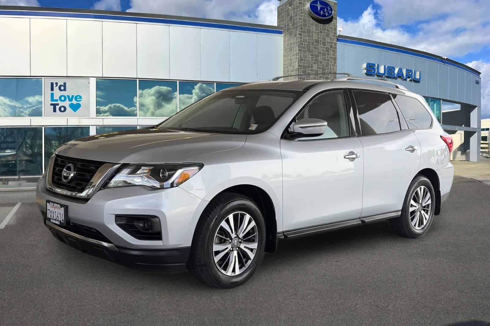 2017 Nissan Pathfinder S