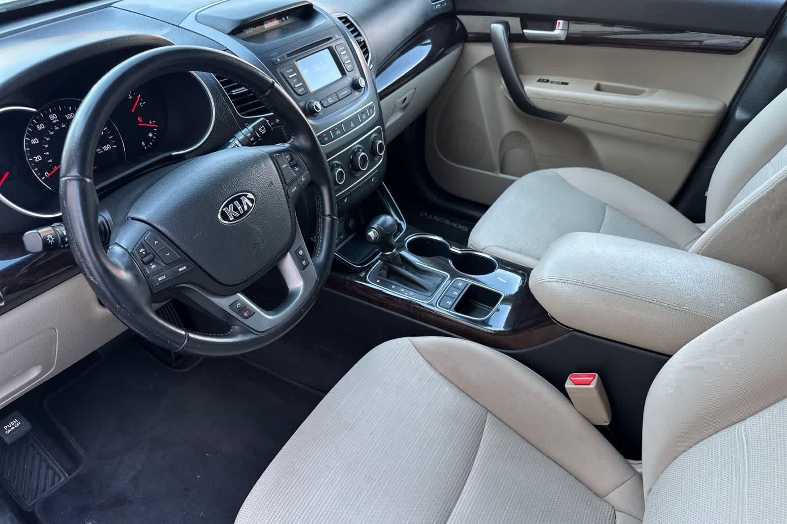 2015 Kia Sorento LX