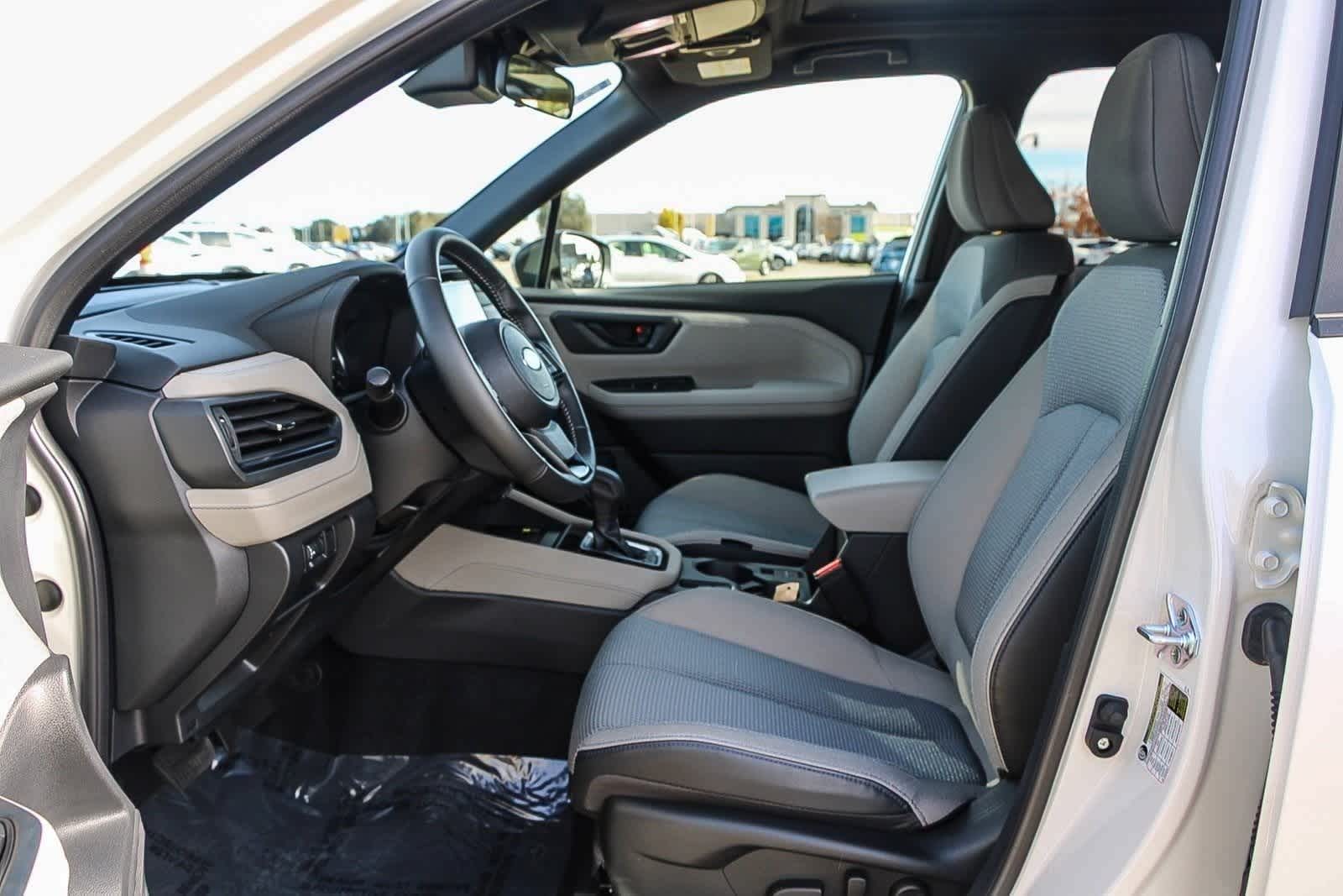 2025 Subaru Forester Premium - Photo 13