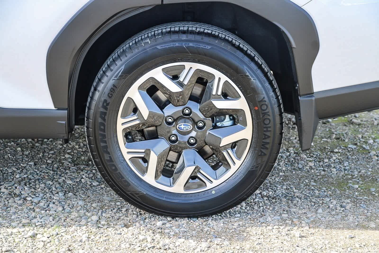 2025 Subaru Forester Premium - Photo 9