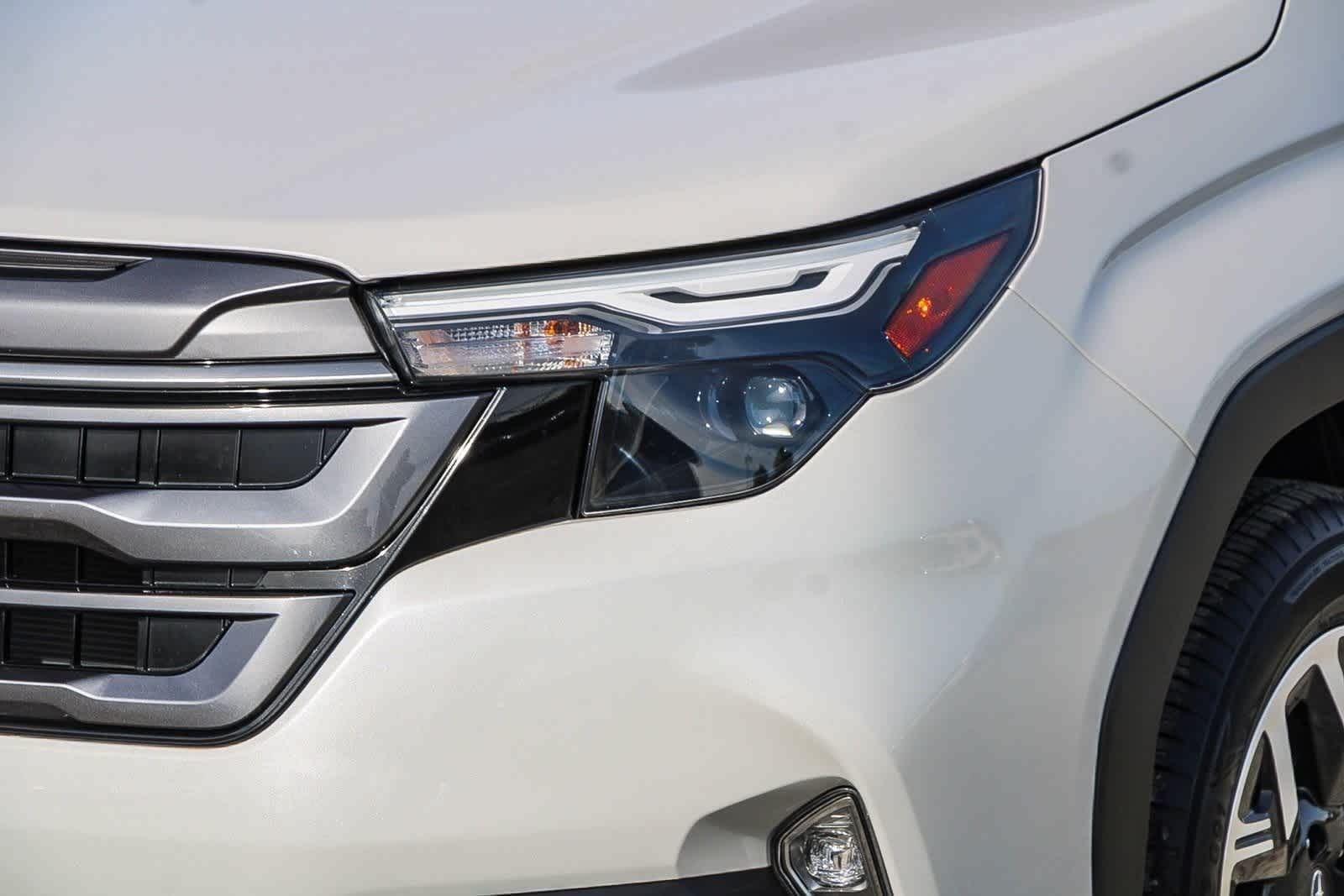 2025 Subaru Forester Premium - Photo 25