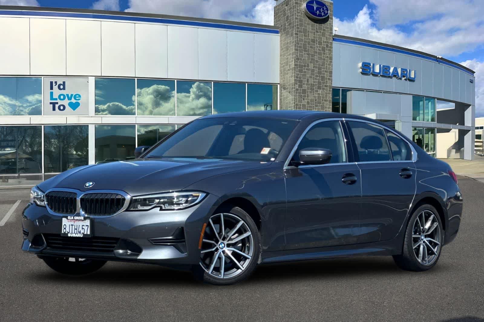 2019 BMW 3 Series 330i Sedan's photo