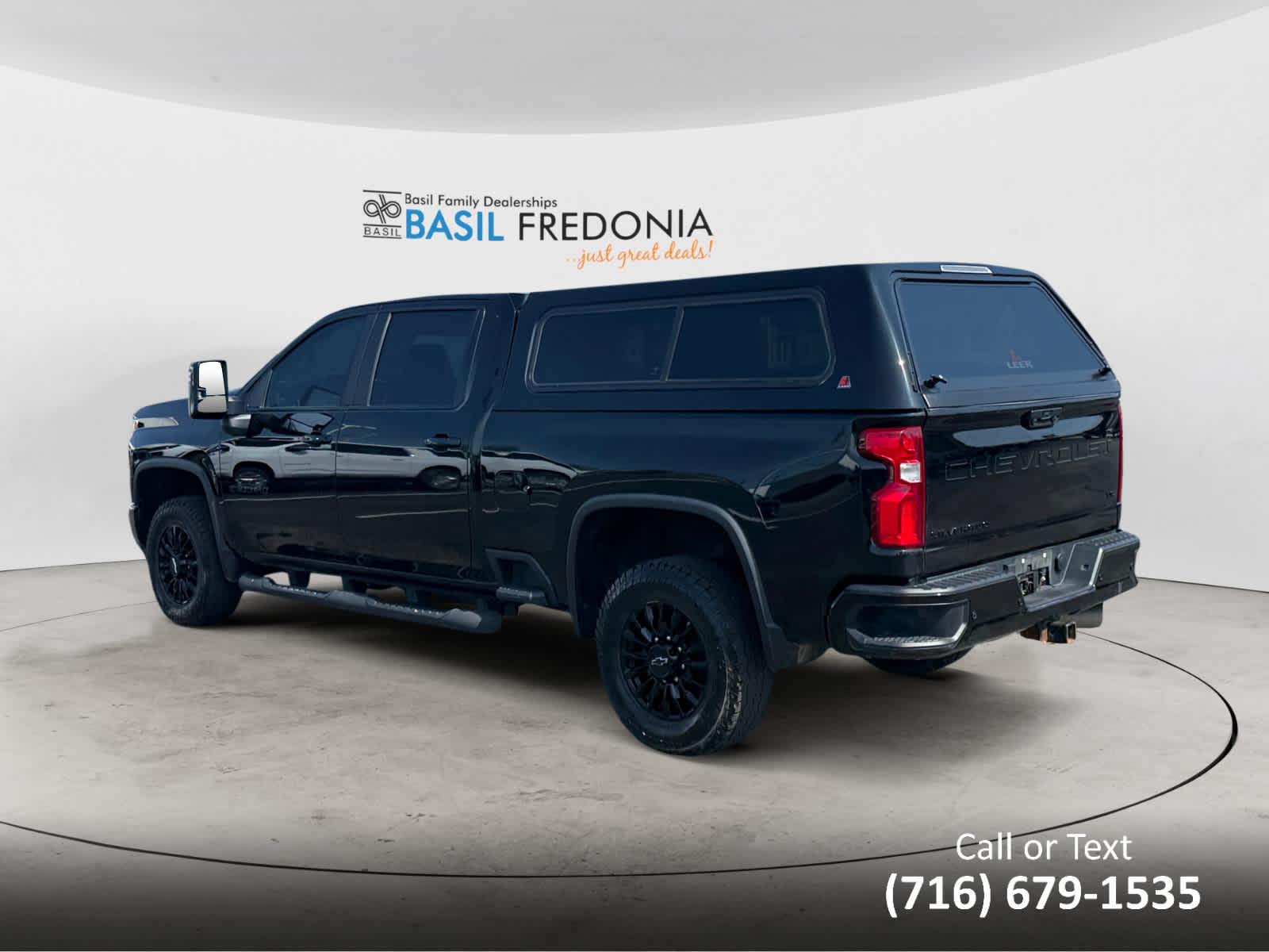 View vehicle photo 3