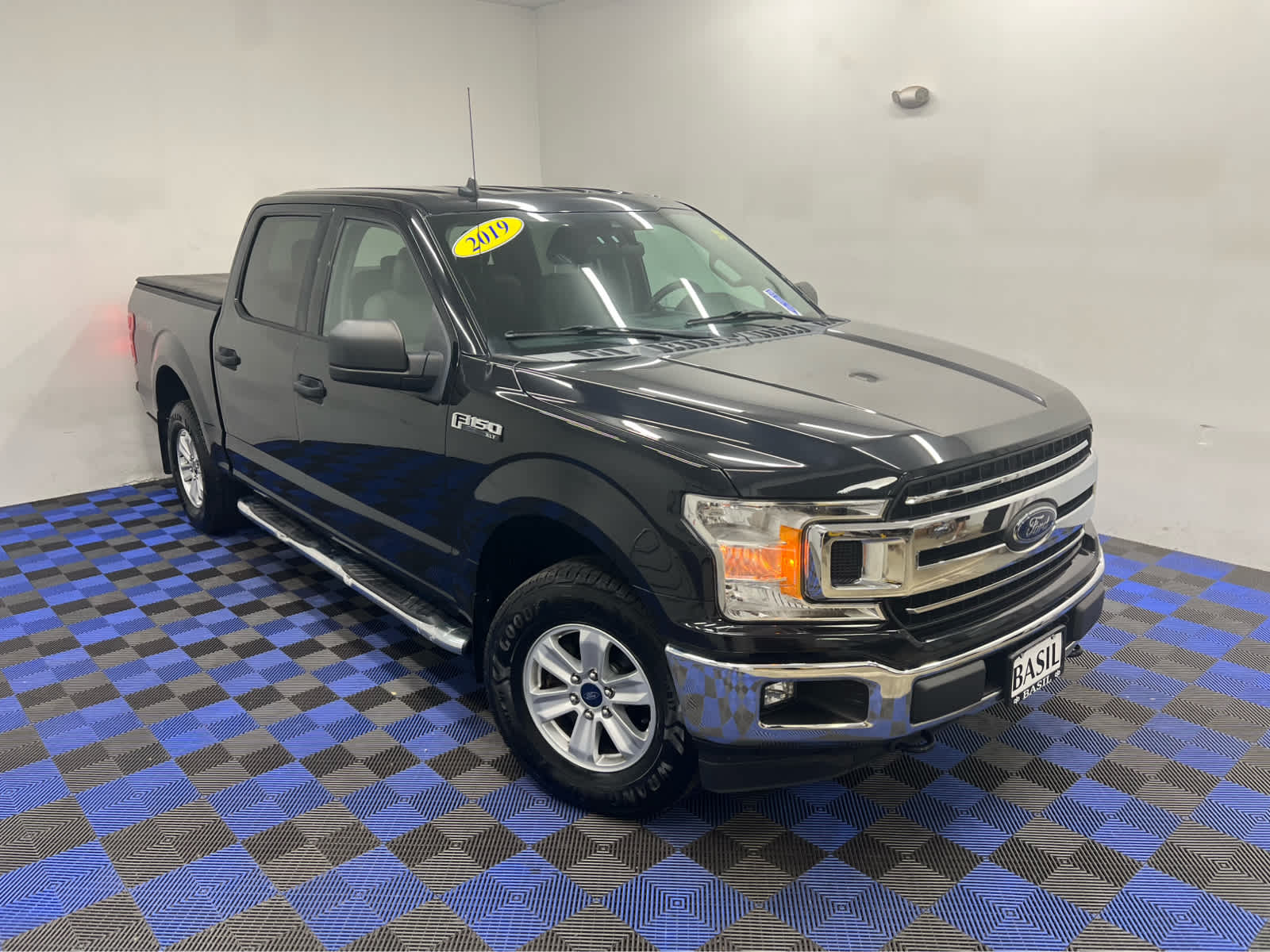 Agate Black Metallic 2019 Ford F-150 Pickup Truck Four-Wheel Drive Automatic