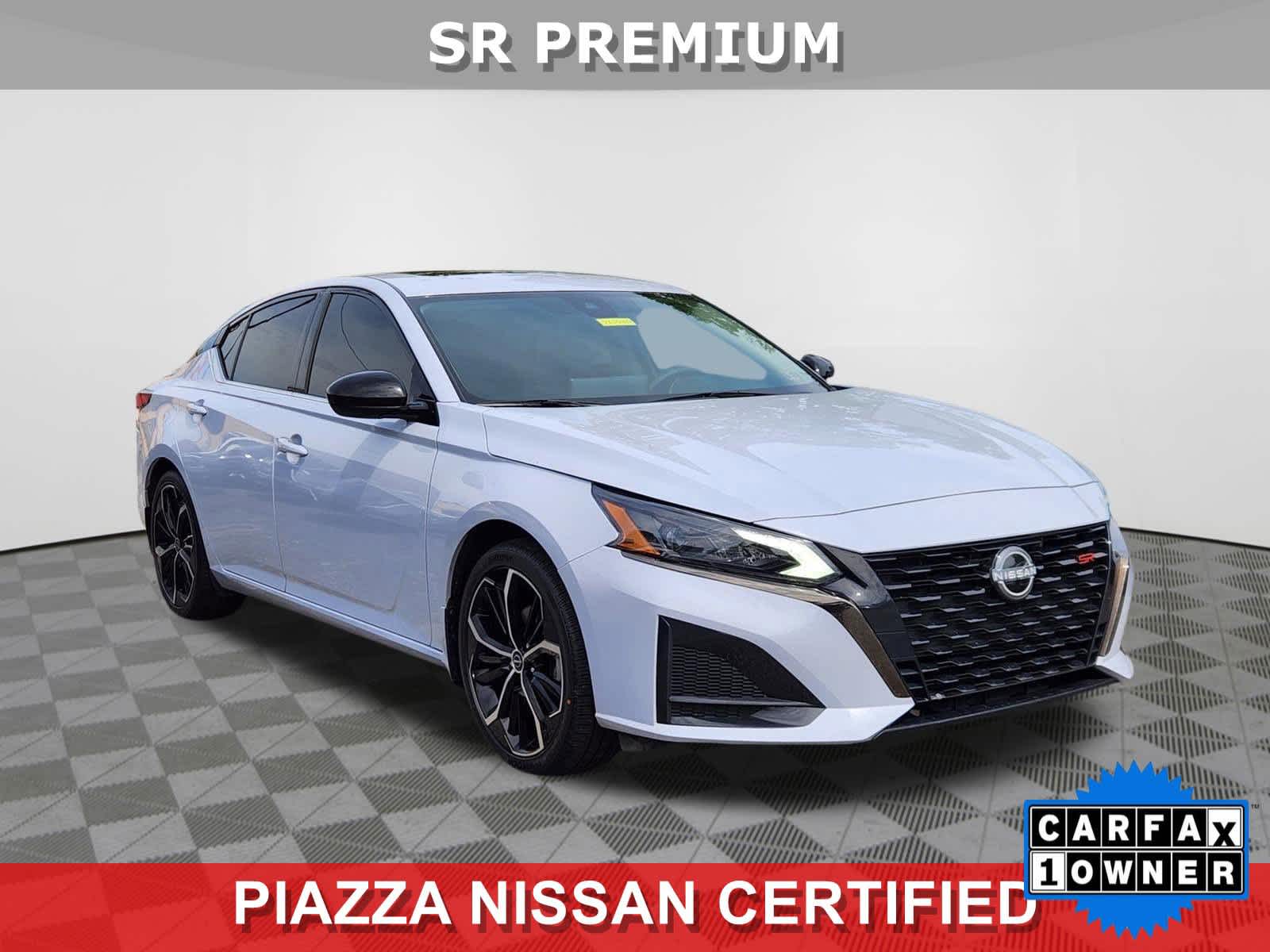 Gray Sky Pearl 2023 Nissan Altima 2.5 SR FWD Sedan Front-Wheel Drive Continuously Variable Transmission