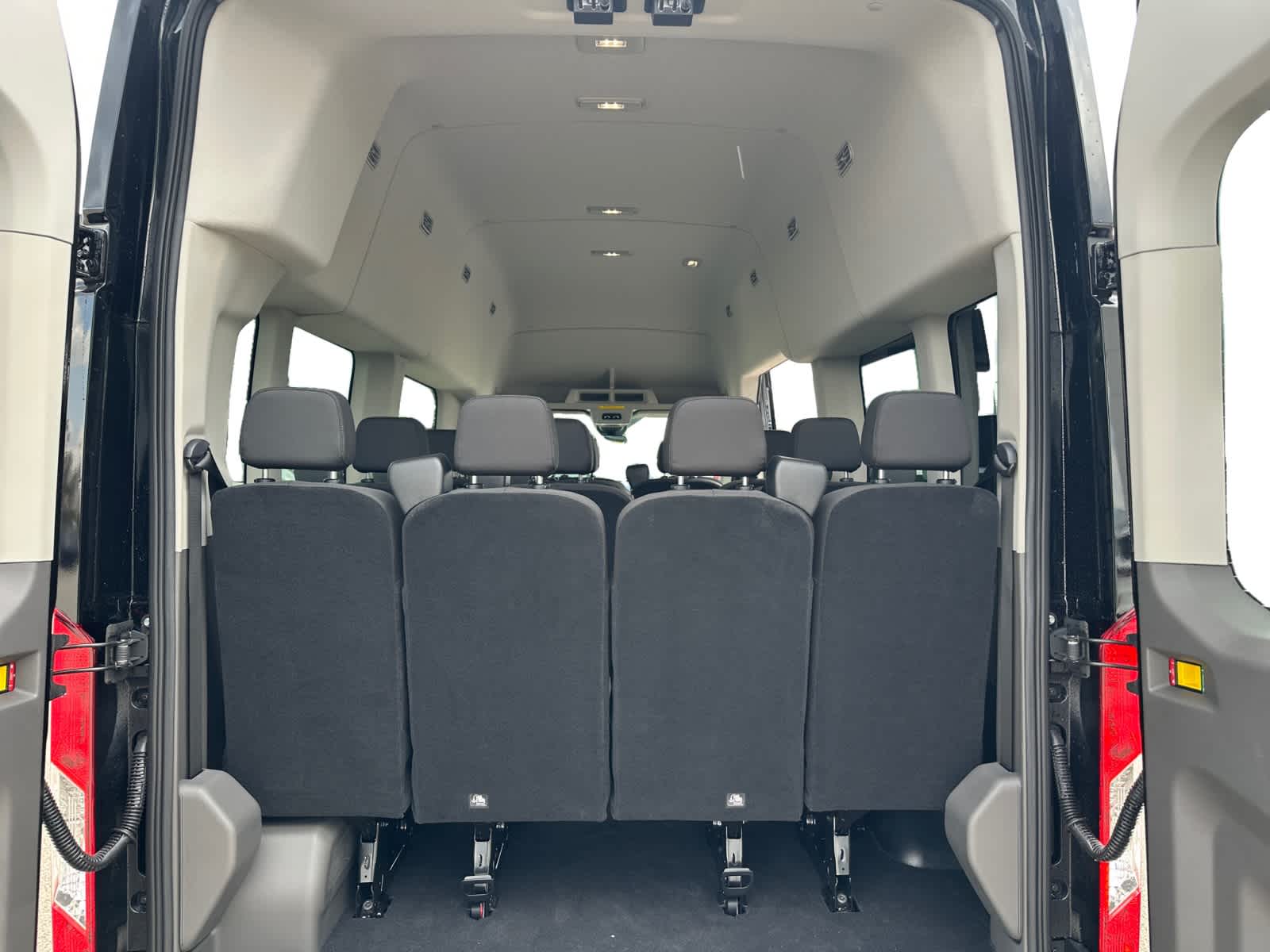2025 Ford Transit 350 XLT
